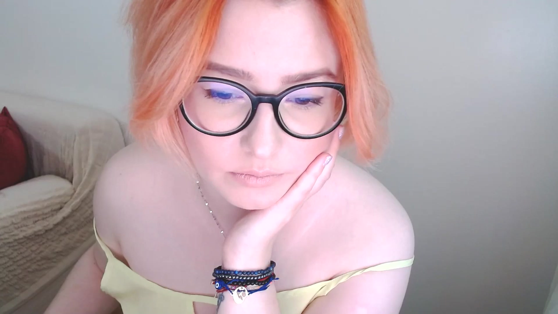Gallery image thumbnail from EvaStar19's myfreecams stream on, 11/26/2024, 09:35 image 12 of 20