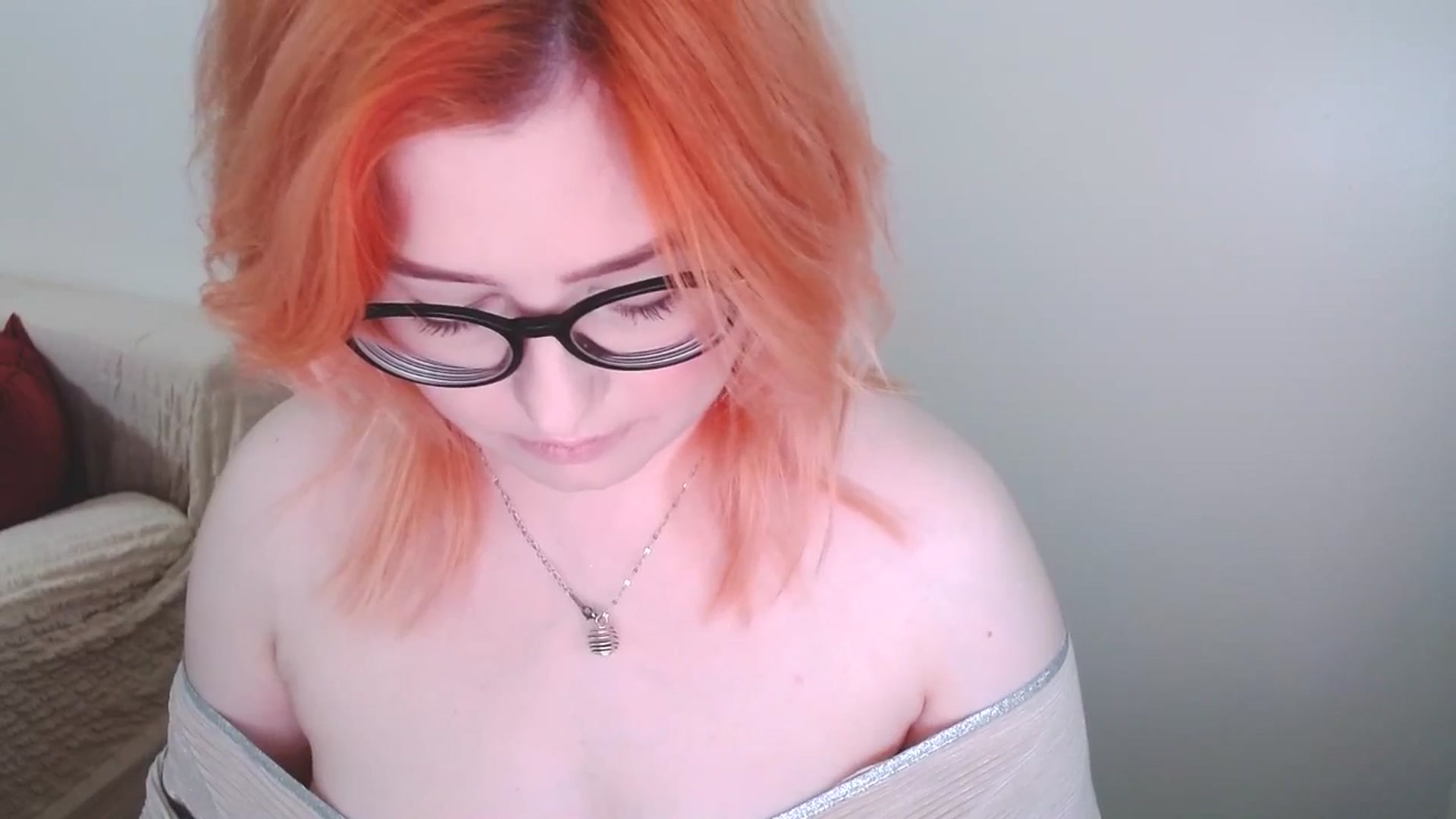 Gallery image thumbnail from EvaStar19's myfreecams stream on, 11/28/2024, 08:17 image 17 of 20