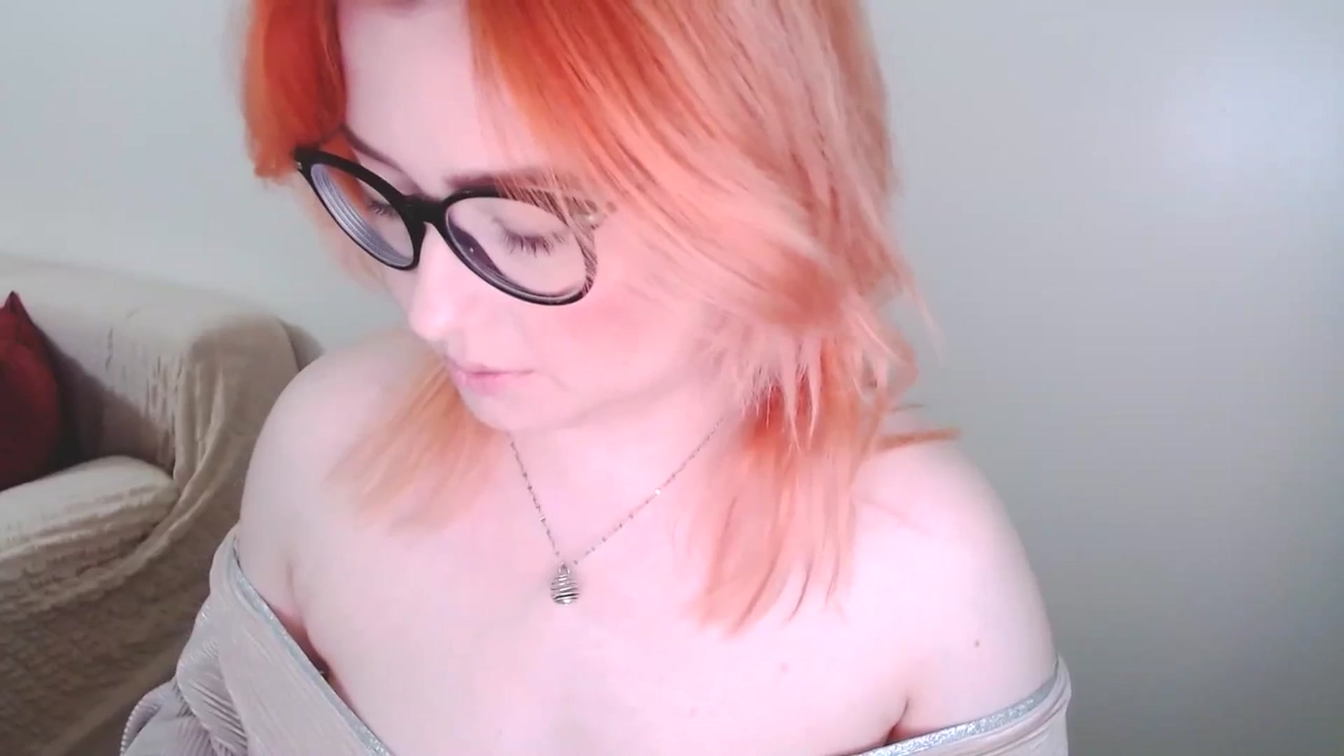 Gallery image thumbnail from EvaStar19's myfreecams stream on, 11/28/2024, 08:17 image 4 of 20