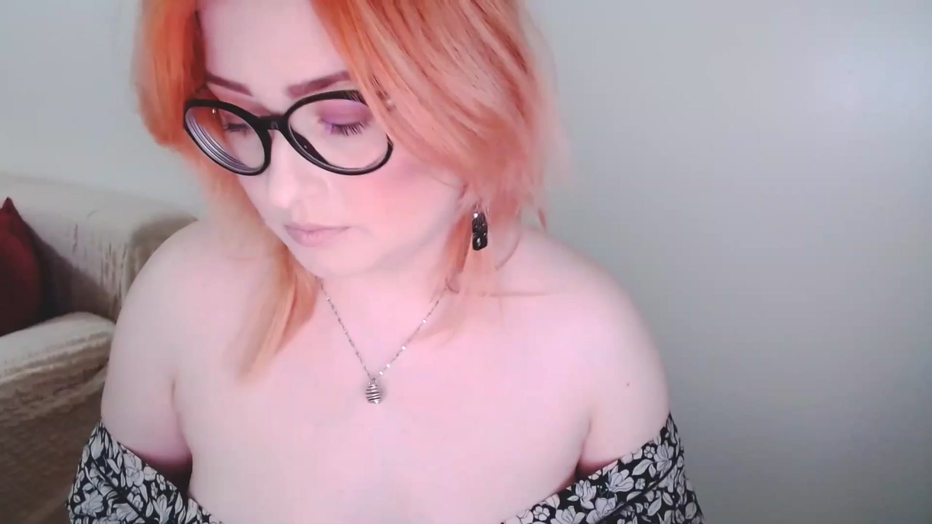 Gallery image thumbnail from EvaStar19's myfreecams stream on, 11/30/2024, 11:10 image 2 of 20