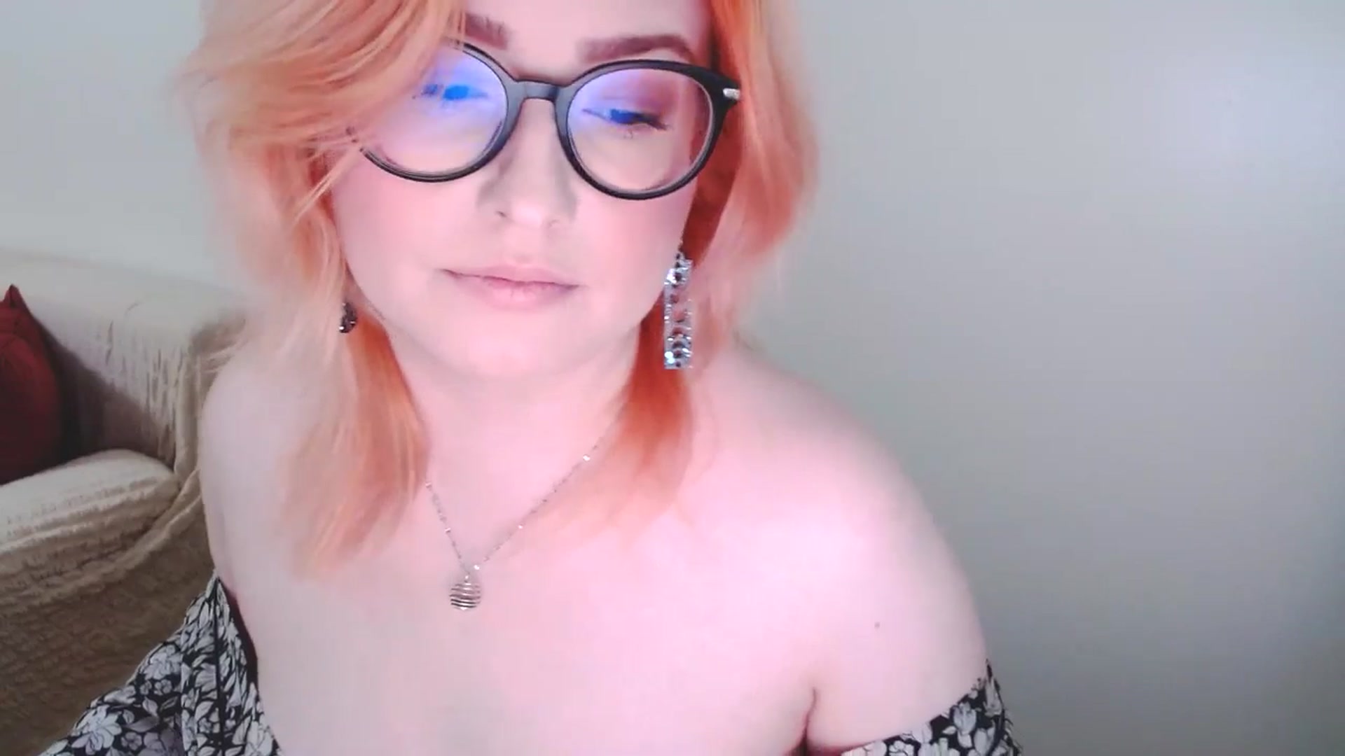 Gallery image thumbnail from EvaStar19's myfreecams stream on, 11/30/2024, 11:10 image 10 of 20