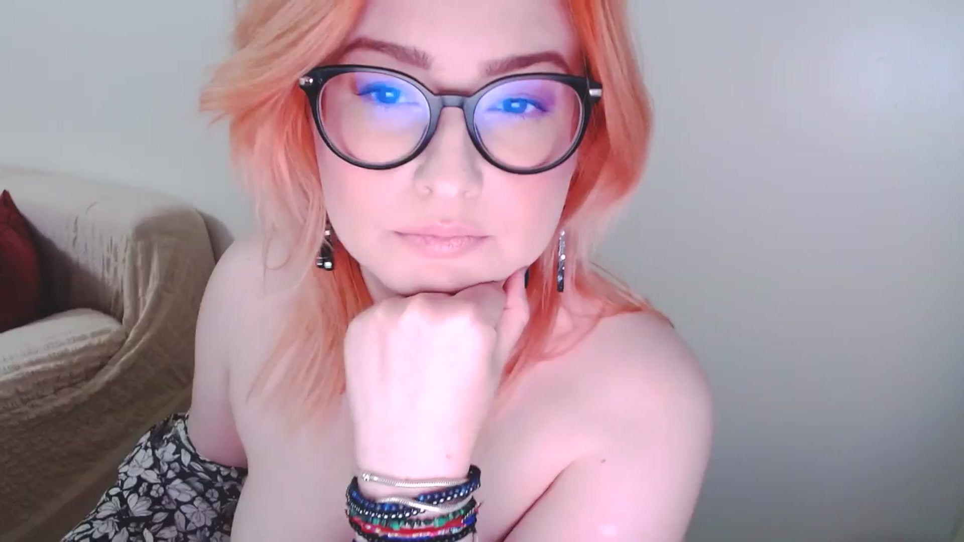 Gallery image thumbnail from EvaStar19's myfreecams stream on, 11/30/2024, 14:27 image 6 of 20