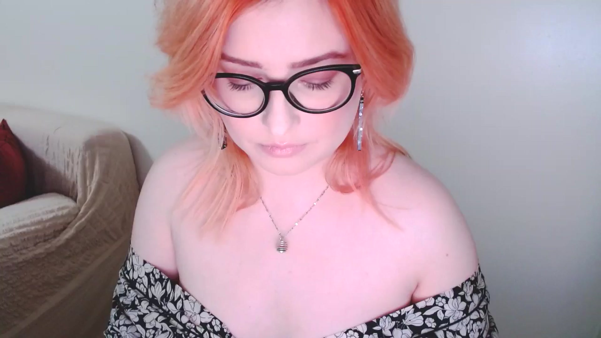 Gallery image thumbnail from EvaStar19's myfreecams stream on, 11/30/2024, 14:27 image 3 of 20