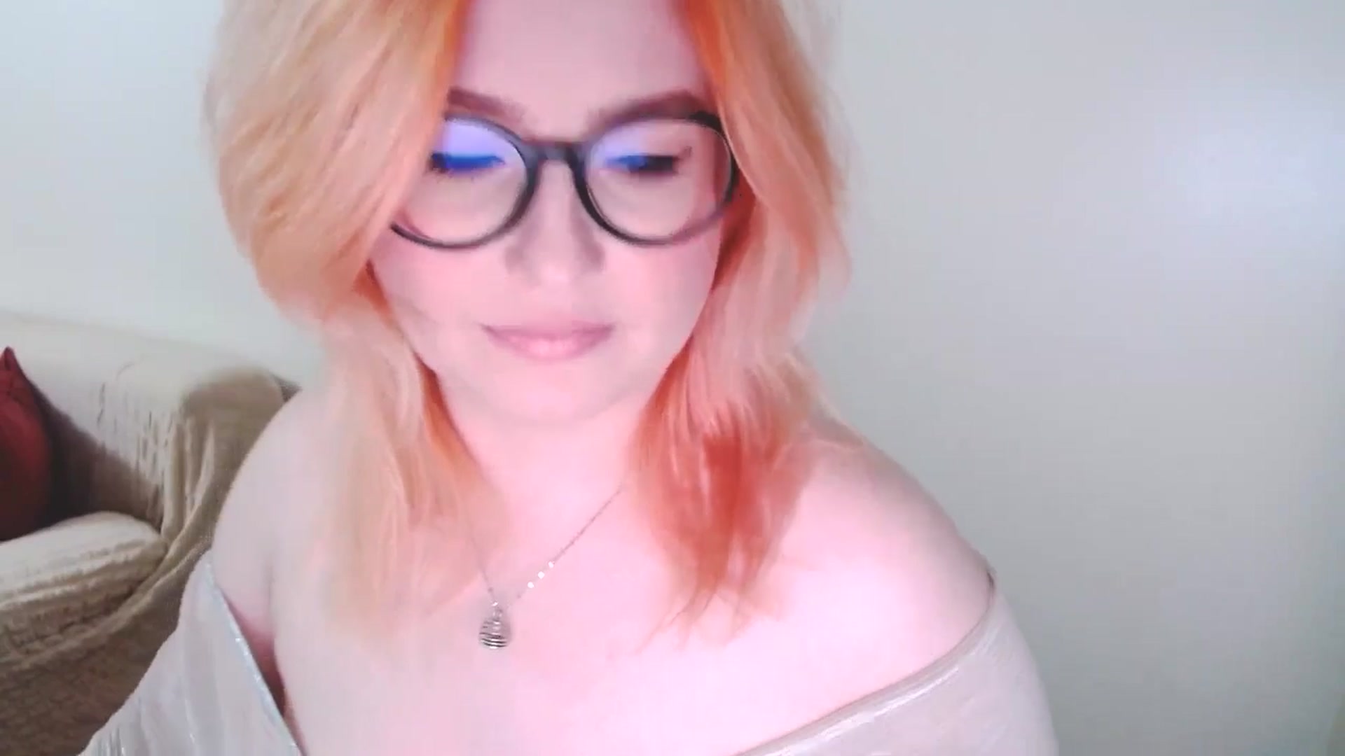 Gallery image thumbnail from EvaStar19's myfreecams stream on, 12/07/2024, 14:49 image 13 of 20