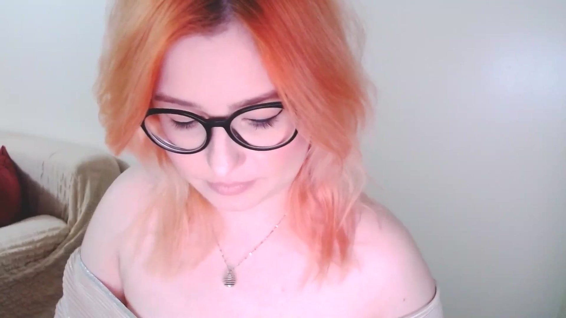 Gallery image thumbnail from EvaStar19's myfreecams stream on, 12/07/2024, 14:49 image 10 of 20