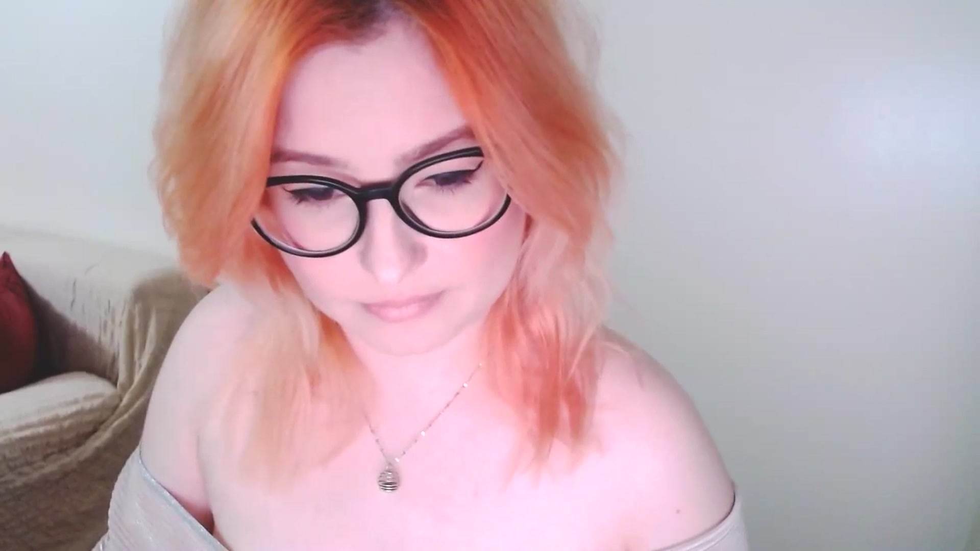 Gallery image thumbnail from EvaStar19's myfreecams stream on, 12/07/2024, 14:49 image 11 of 20