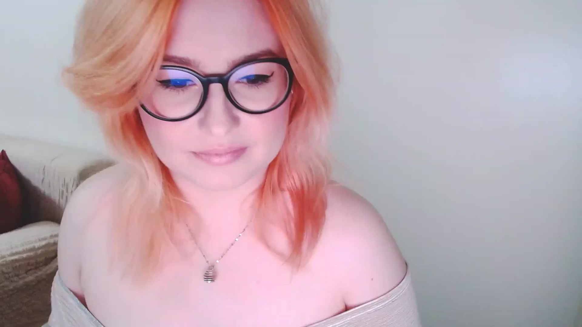 Gallery image thumbnail from EvaStar19's myfreecams stream on, 12/07/2024, 14:49 image 1 of 20