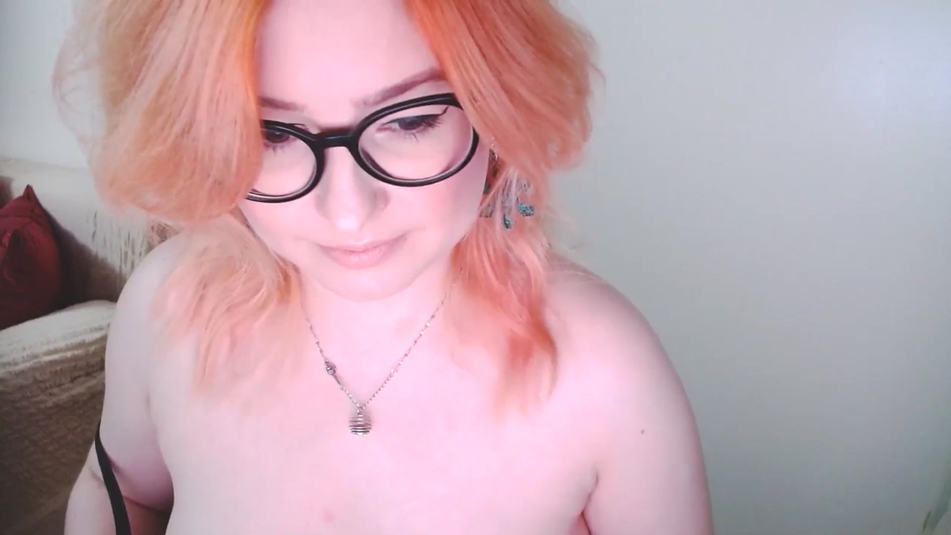 Gallery image thumbnail from EvaStar19's myfreecams stream on, 12/08/2024, 15:13 image 2 of 20