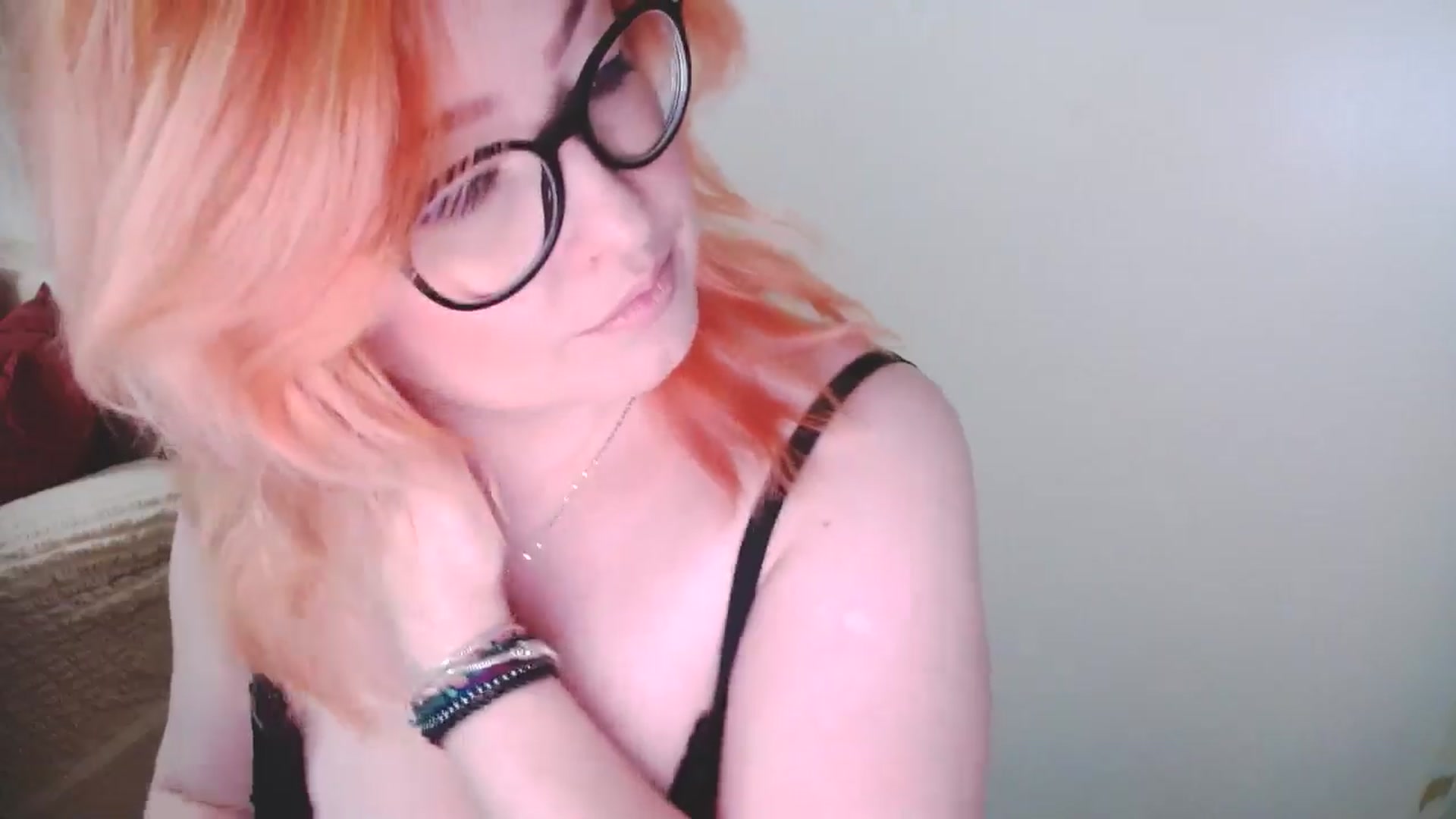 Gallery image thumbnail from EvaStar19's myfreecams stream on, 12/08/2024, 15:13 image 13 of 20