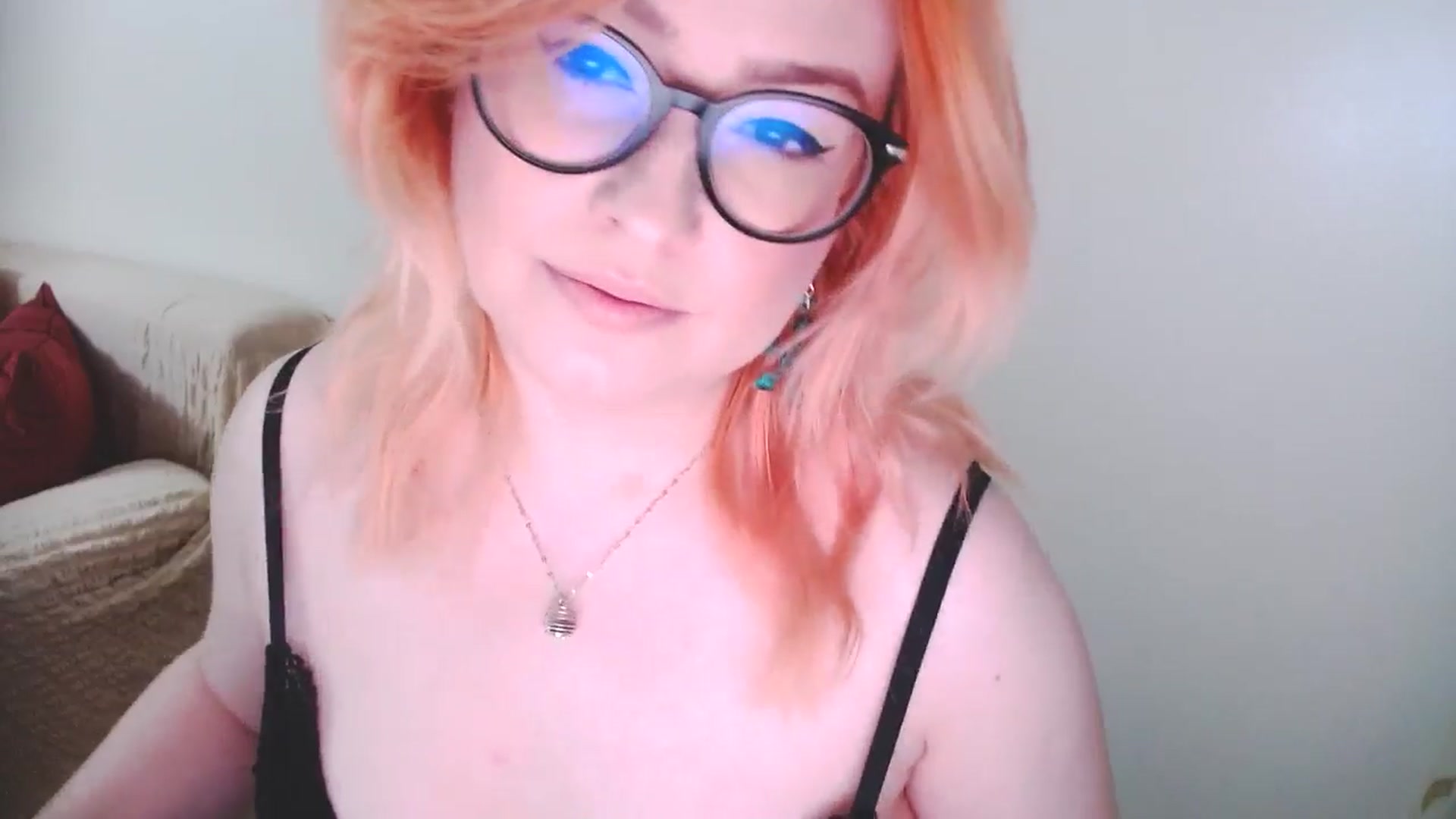 Gallery image thumbnail from EvaStar19's myfreecams stream on, 12/08/2024, 15:13 image 15 of 20