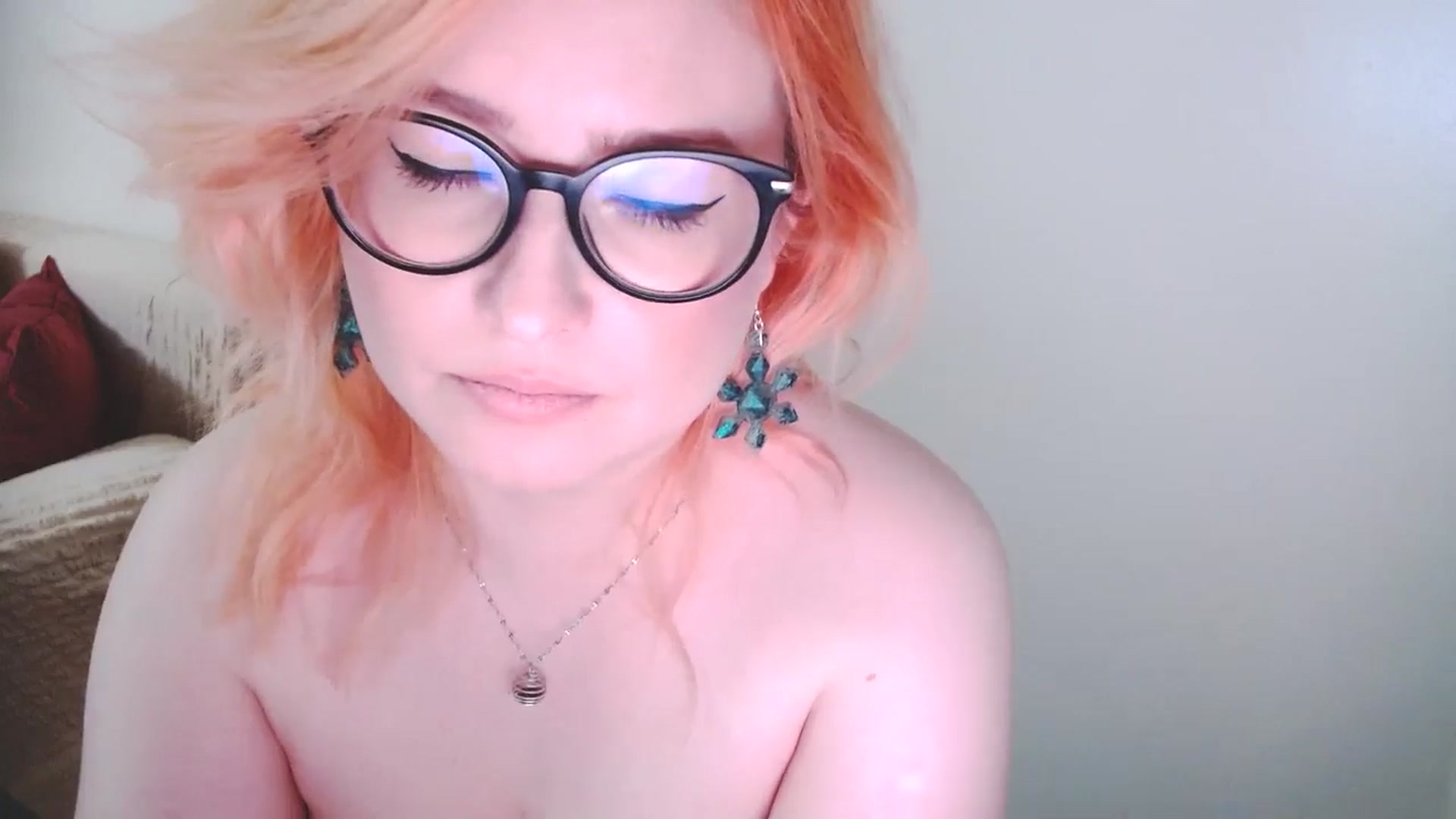 Gallery image thumbnail from EvaStar19's myfreecams stream on, 12/08/2024, 17:06 image 17 of 20