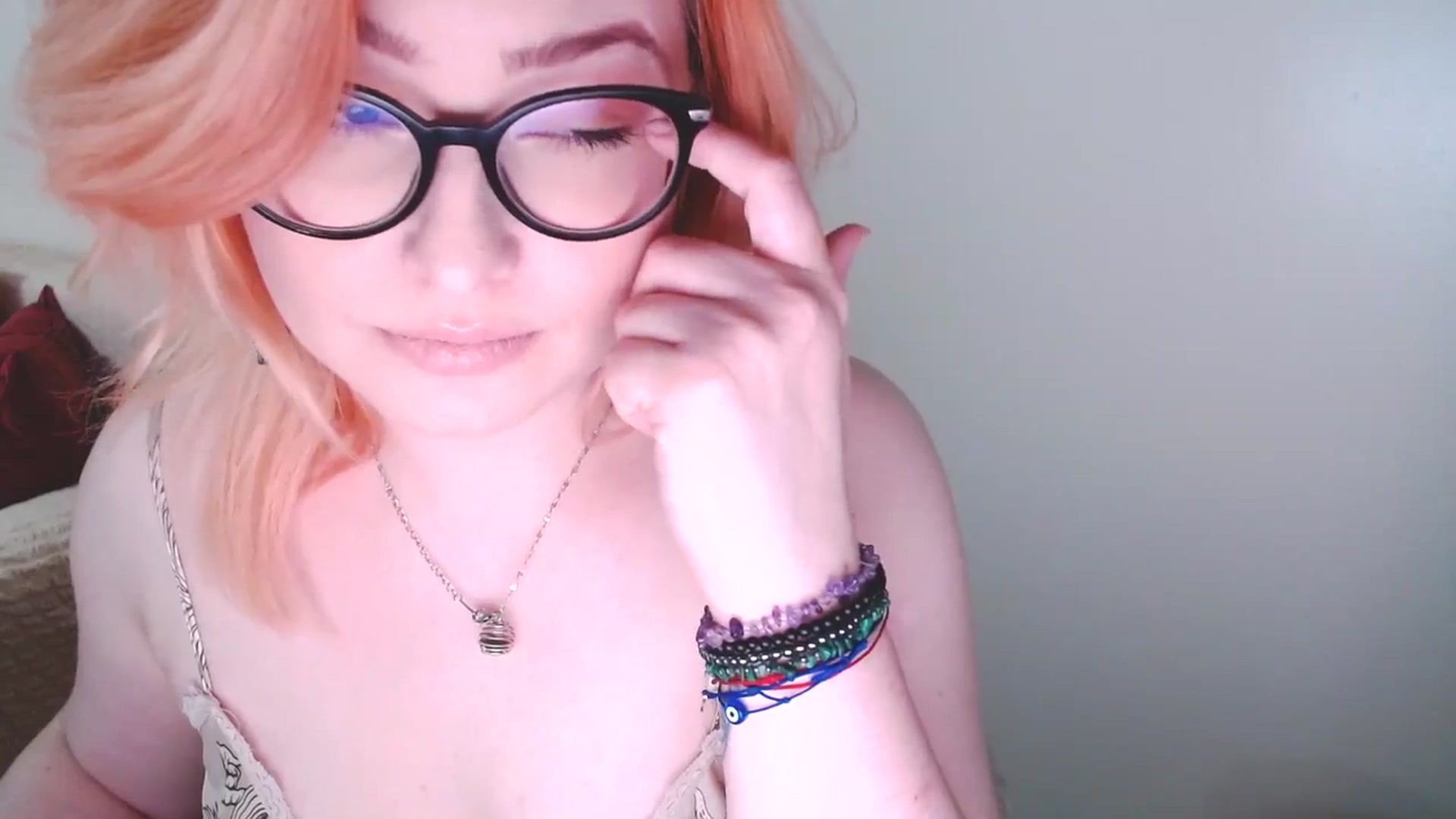 Gallery image thumbnail from EvaStar19's myfreecams stream on, 12/14/2024, 15:01 image 7 of 20