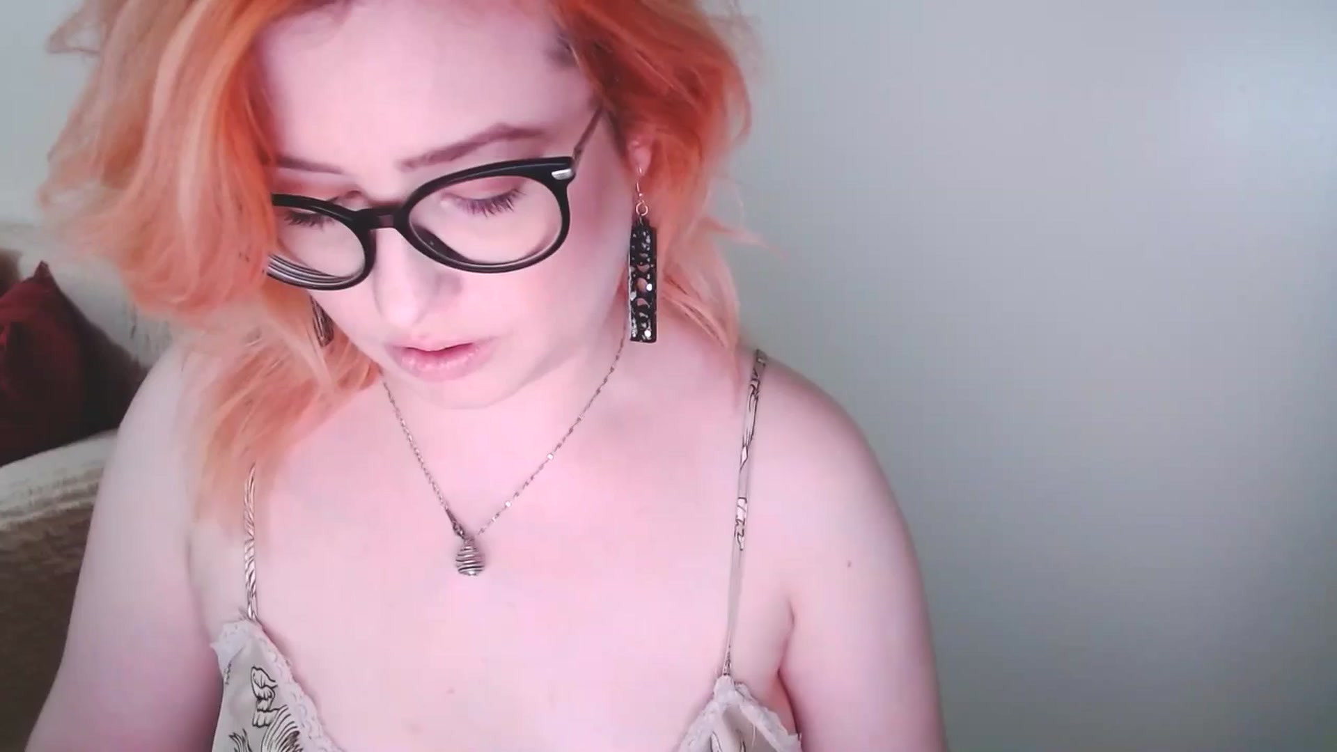 Gallery image thumbnail from EvaStar19's myfreecams stream on, 12/14/2024, 15:01 image 1 of 20