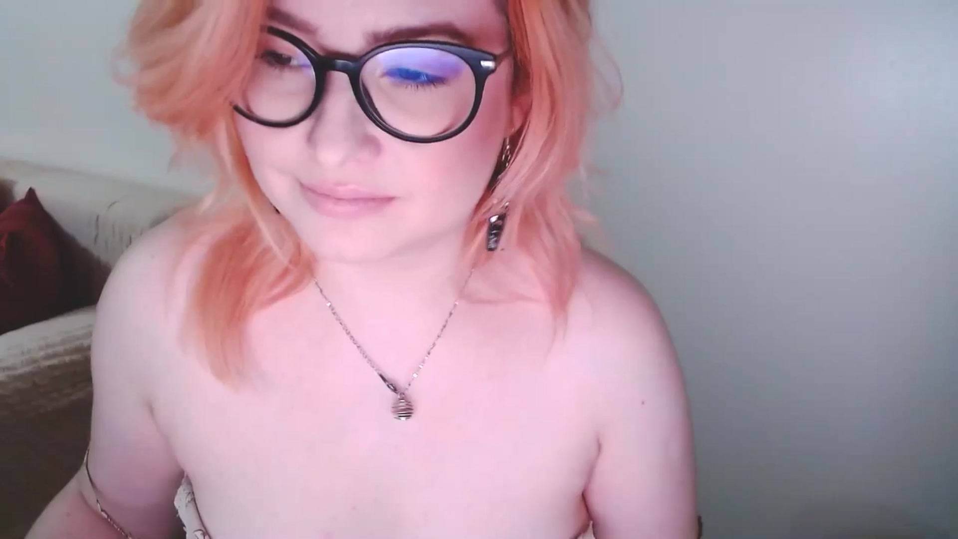 Gallery image thumbnail from EvaStar19's myfreecams stream on, 12/14/2024, 15:01 image 10 of 20