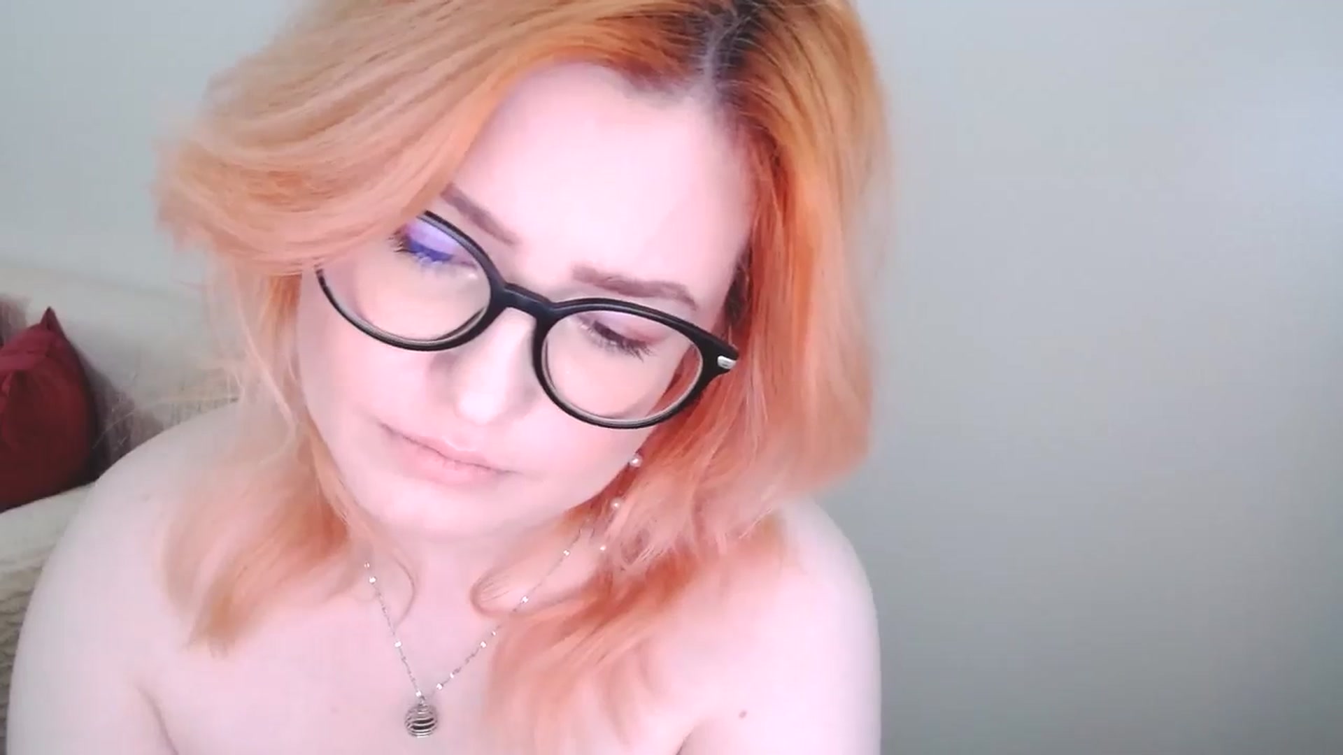 Gallery image thumbnail from EvaStar19's myfreecams stream on, 12/15/2024, 13:03 image 18 of 20