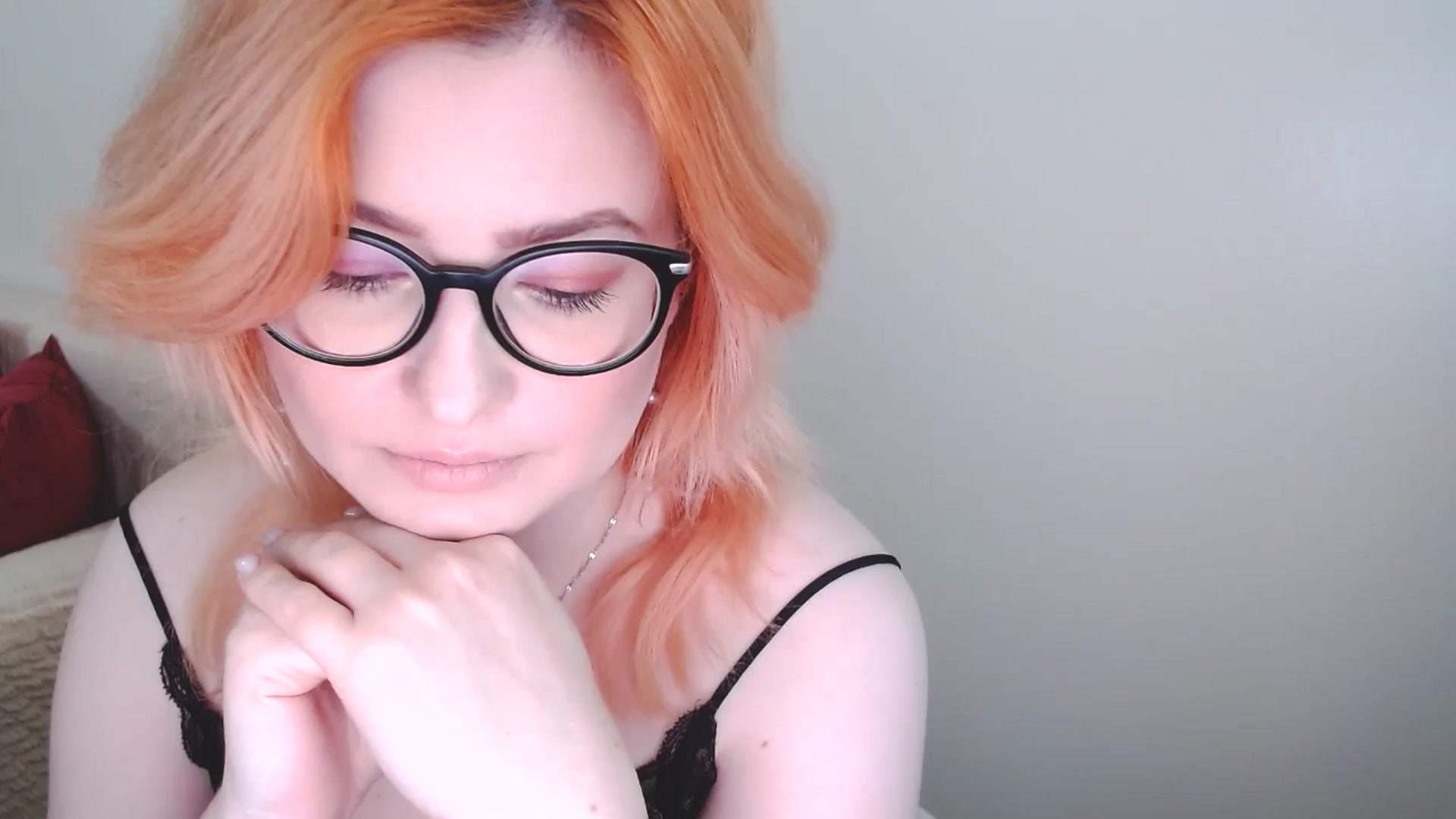 Gallery image thumbnail from EvaStar19's myfreecams stream on, 12/15/2024, 13:03 image 4 of 20