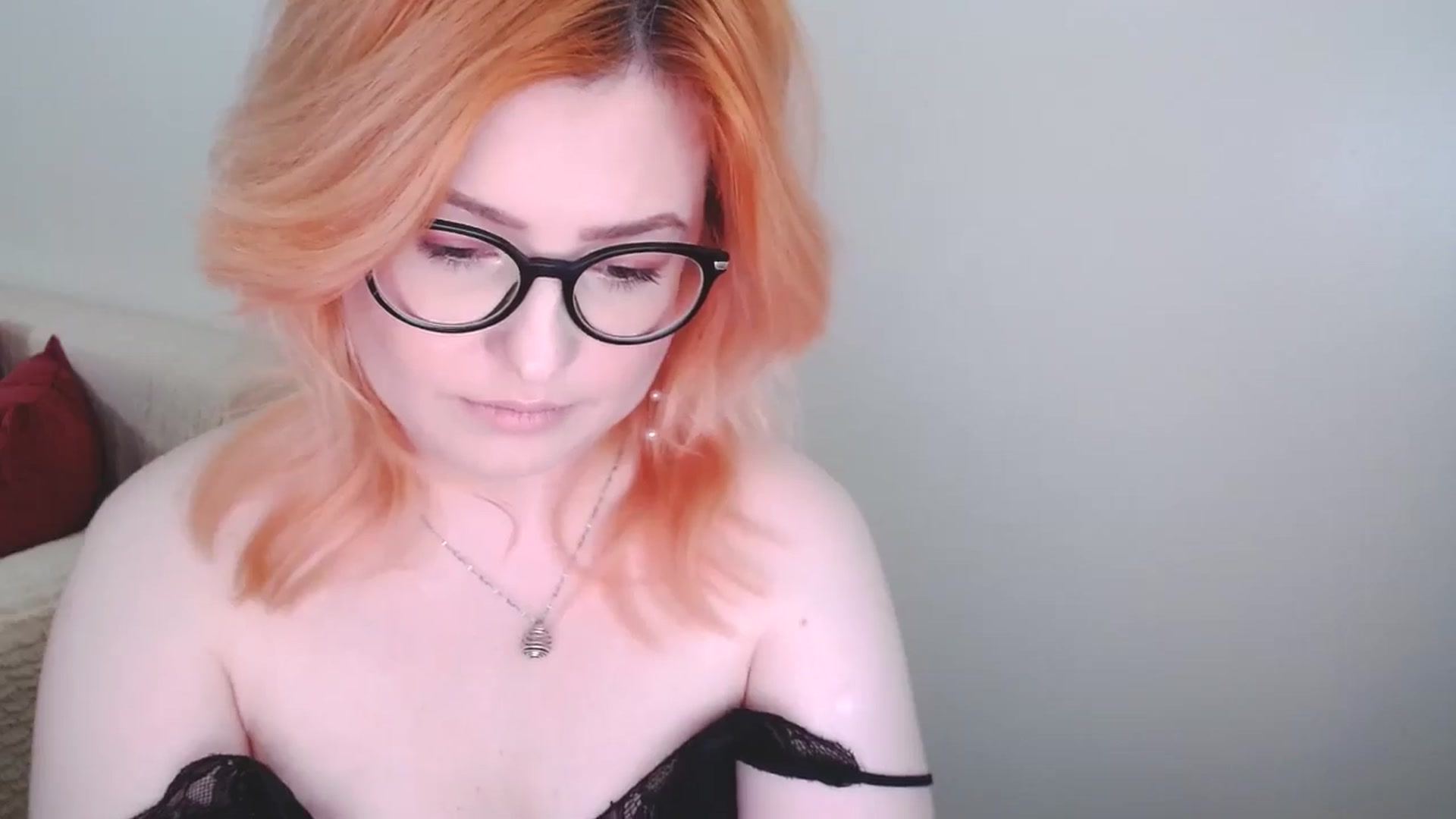 Gallery image thumbnail from EvaStar19's myfreecams stream on, 12/15/2024, 13:03 image 19 of 20