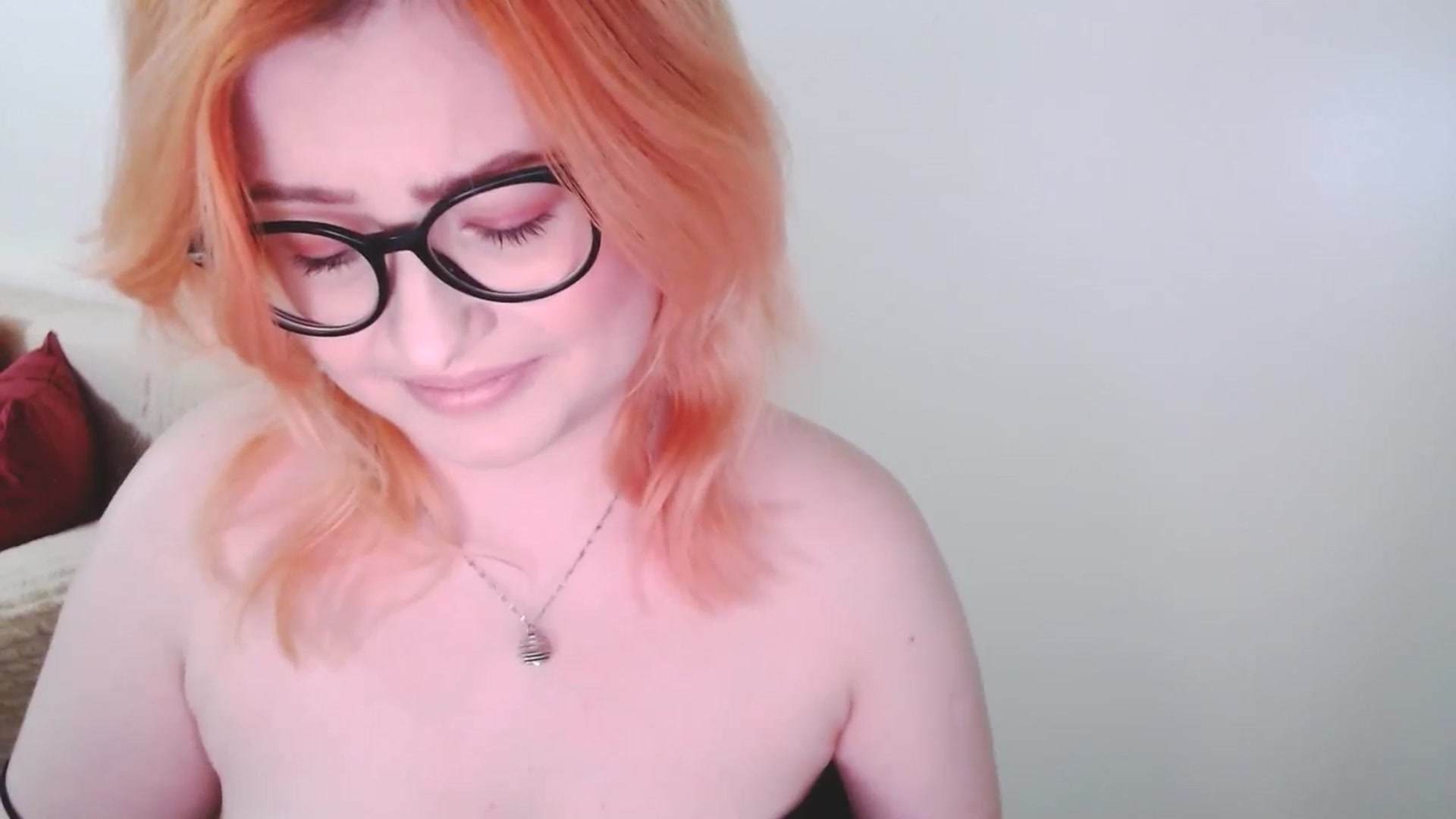 Gallery image thumbnail from EvaStar19's myfreecams stream on, 12/15/2024, 15:48 image 2 of 20