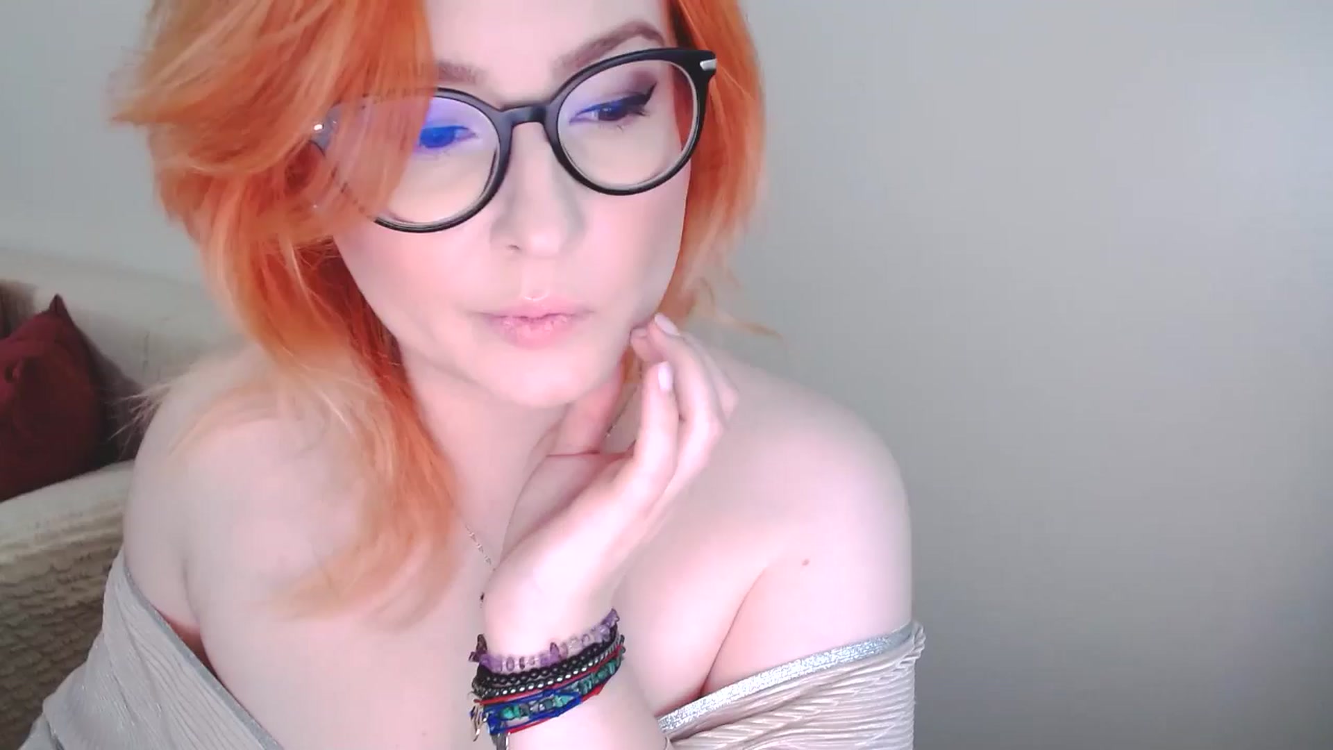 Gallery image thumbnail from EvaStar19's myfreecams stream on, 12/18/2024, 13:26 image 1 of 20