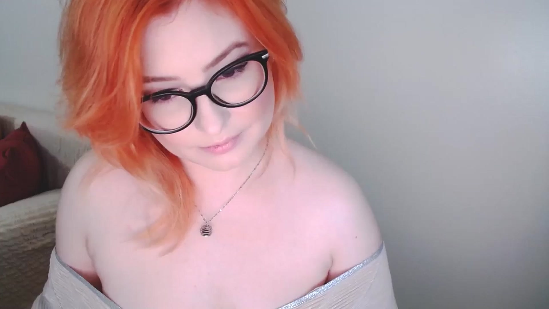 Gallery image thumbnail from EvaStar19's myfreecams stream on, 12/18/2024, 13:26 image 8 of 20