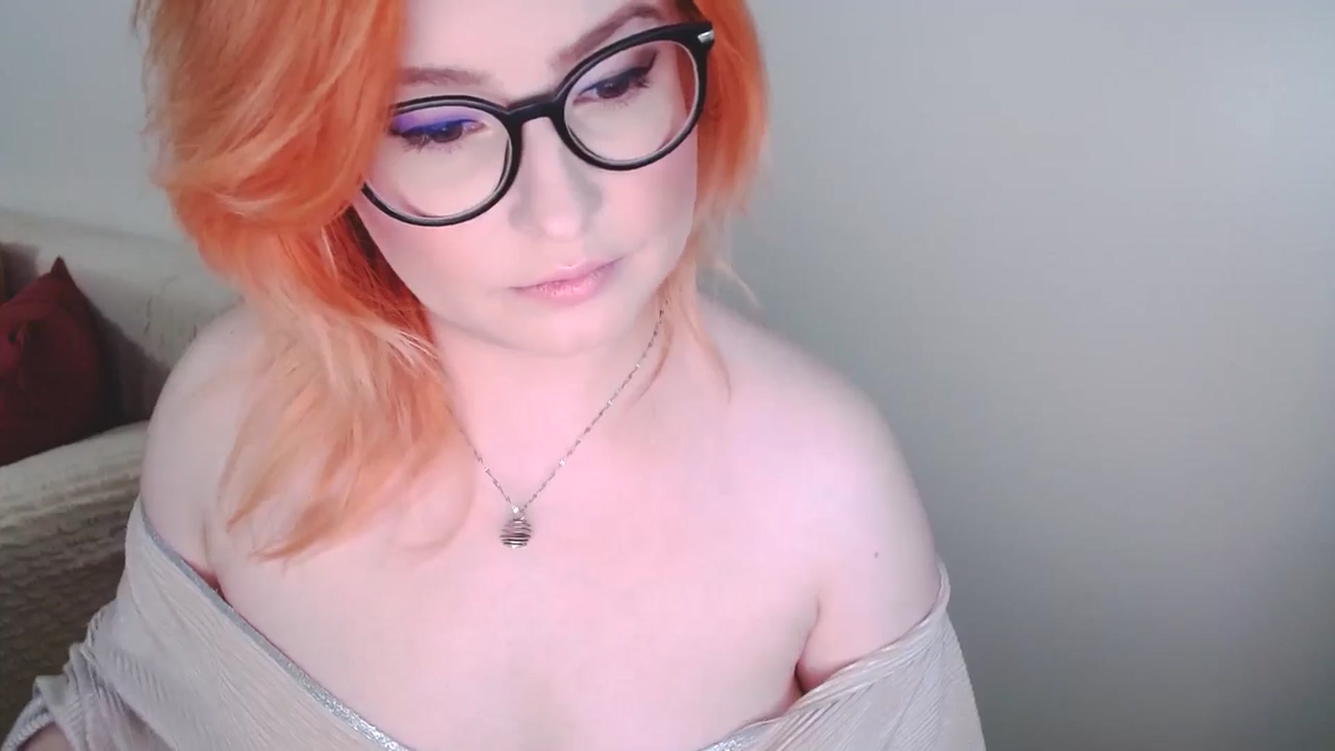 Gallery image thumbnail from EvaStar19's myfreecams stream on, 12/18/2024, 13:26 image 17 of 20