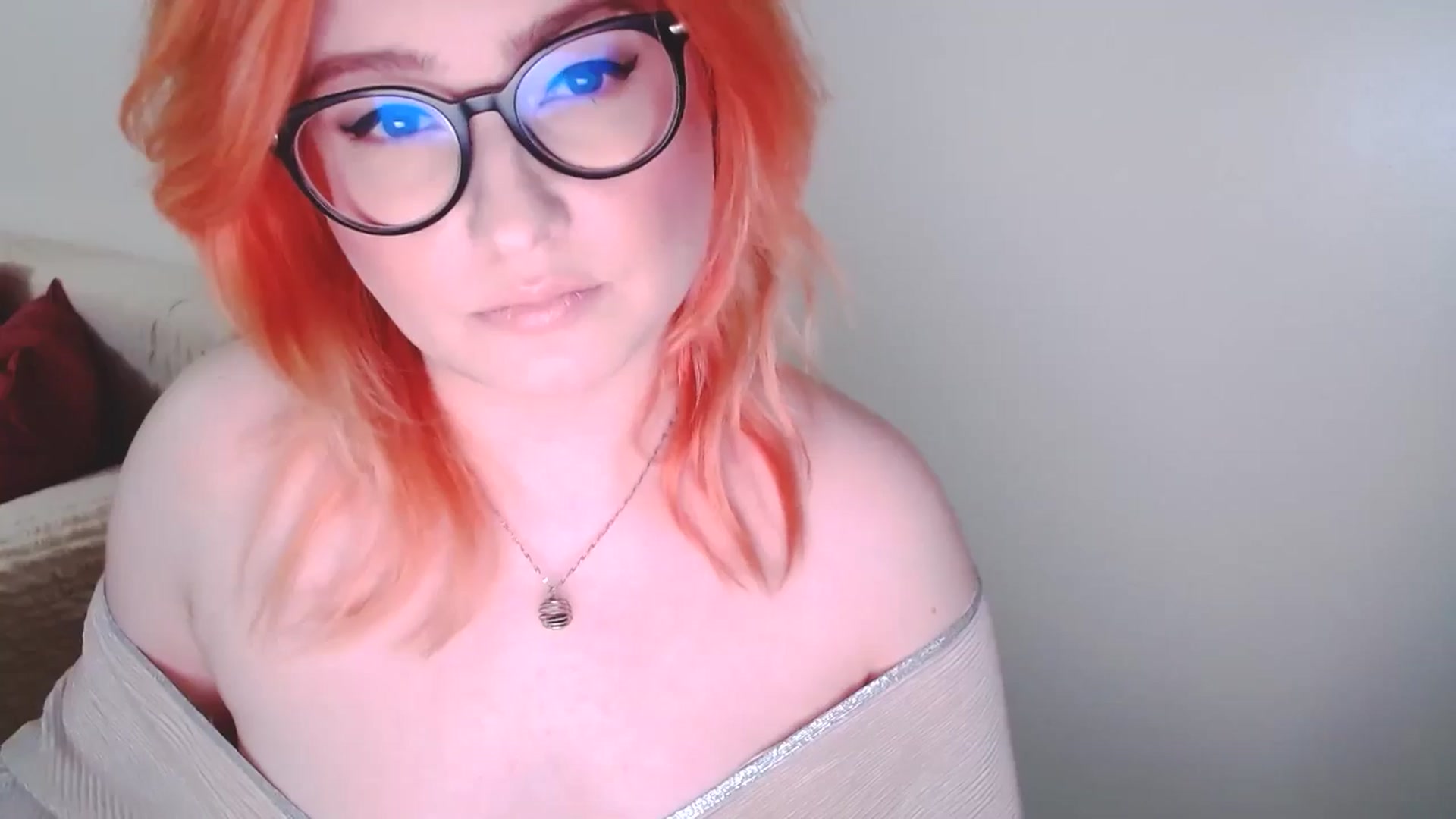 Gallery image thumbnail from EvaStar19's myfreecams stream on, 12/18/2024, 15:34 image 8 of 20