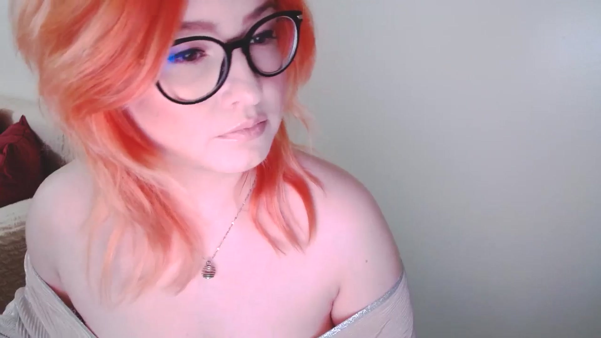 Gallery image thumbnail from EvaStar19's myfreecams stream on, 12/18/2024, 15:34 image 11 of 20