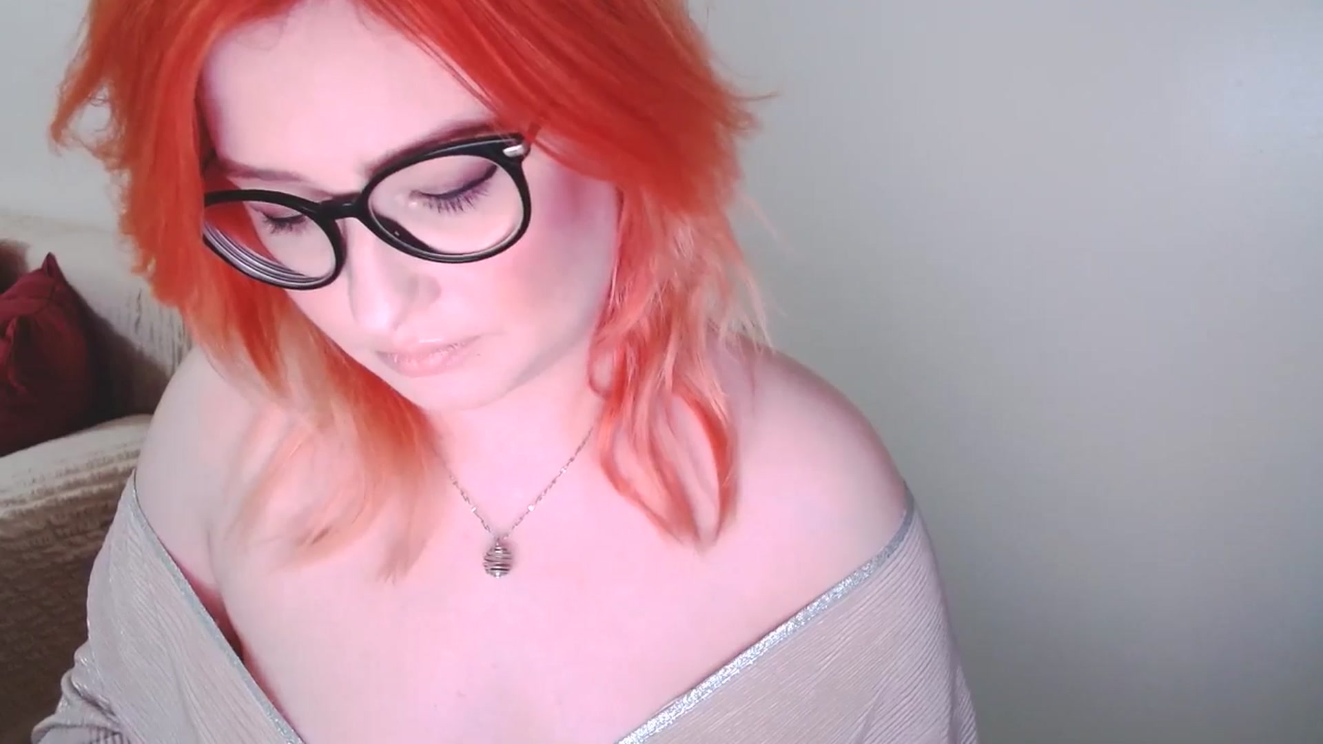 Gallery image thumbnail from EvaStar19's myfreecams stream on, 12/18/2024, 15:34 image 2 of 20