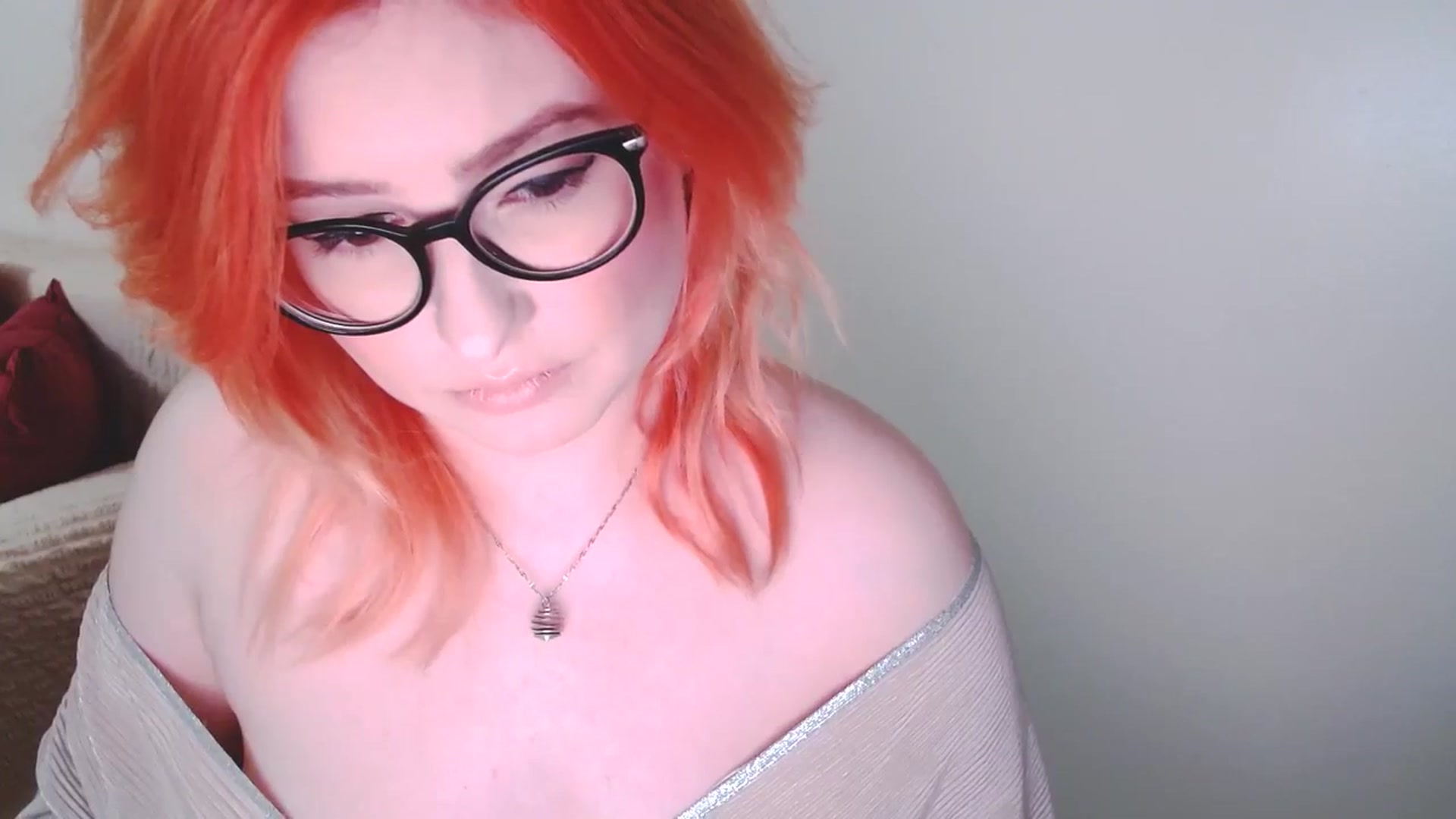 Gallery image thumbnail from EvaStar19's myfreecams stream on, 12/18/2024, 15:34 image 3 of 20