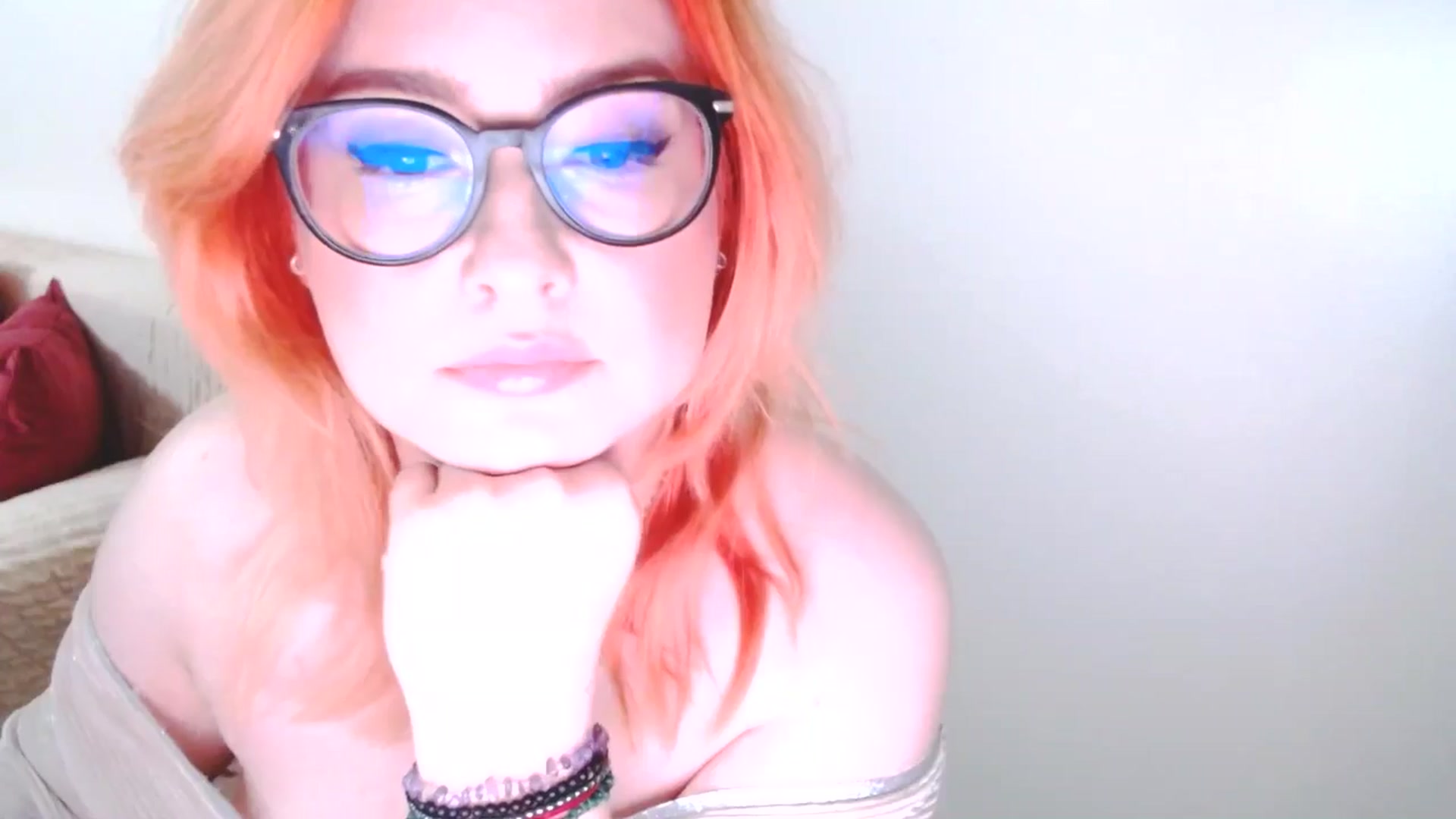 Gallery image thumbnail from EvaStar19's myfreecams stream on, 12/18/2024, 16:42 image 9 of 20