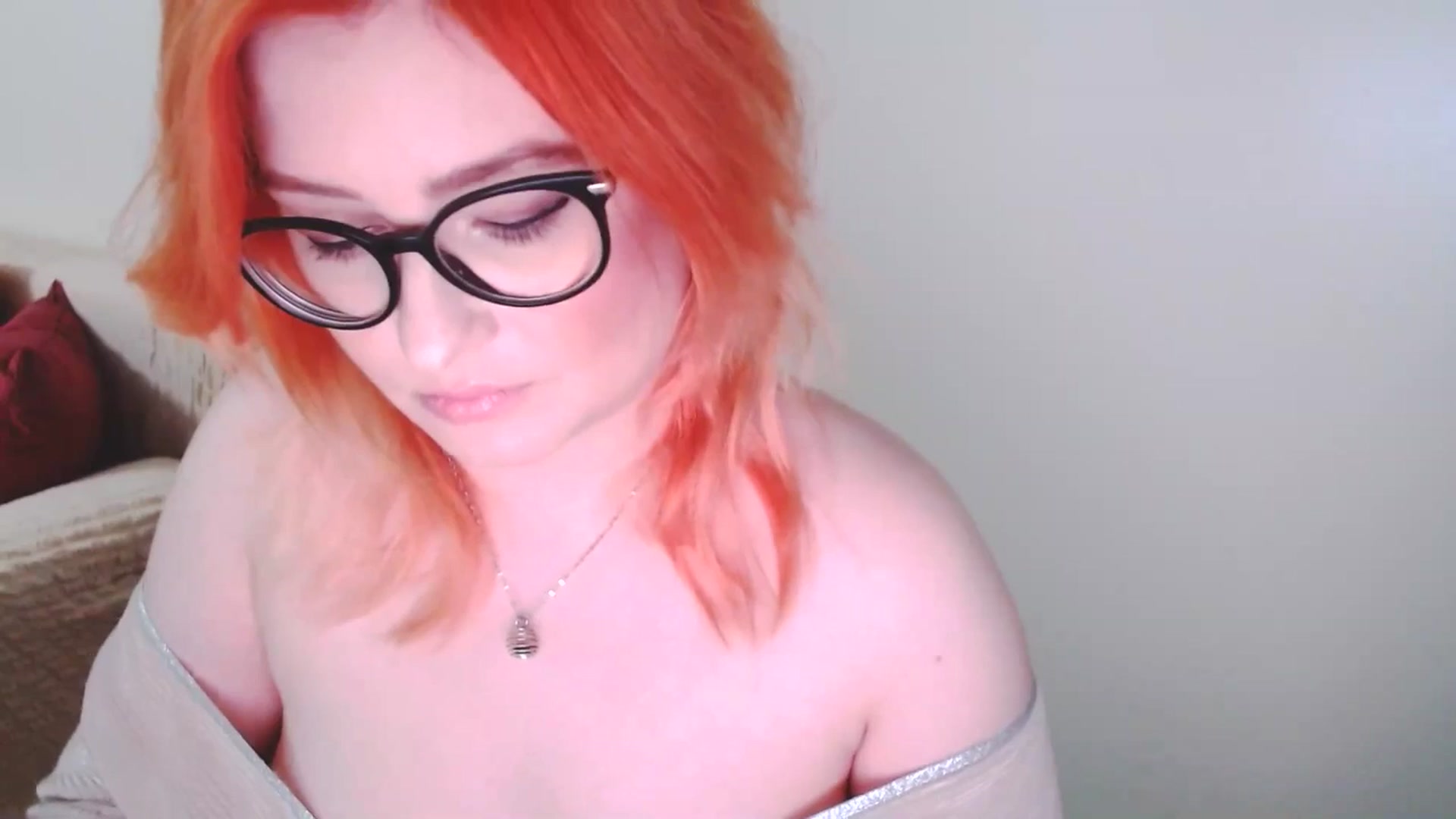 Gallery image thumbnail from EvaStar19's myfreecams stream on, 12/18/2024, 16:42 image 18 of 20