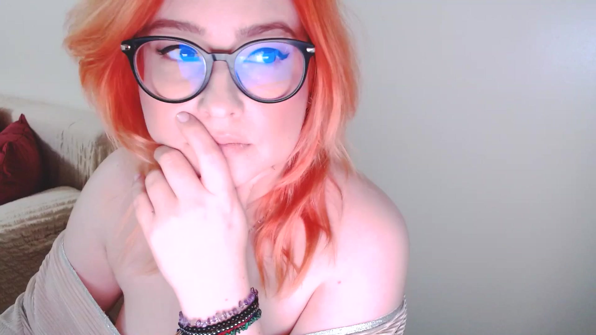 Gallery image thumbnail from EvaStar19's myfreecams stream on, 12/18/2024, 16:42 image 1 of 20