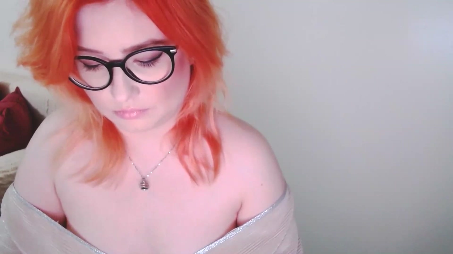 Gallery image thumbnail from EvaStar19's myfreecams stream on, 12/18/2024, 16:42 image 3 of 20