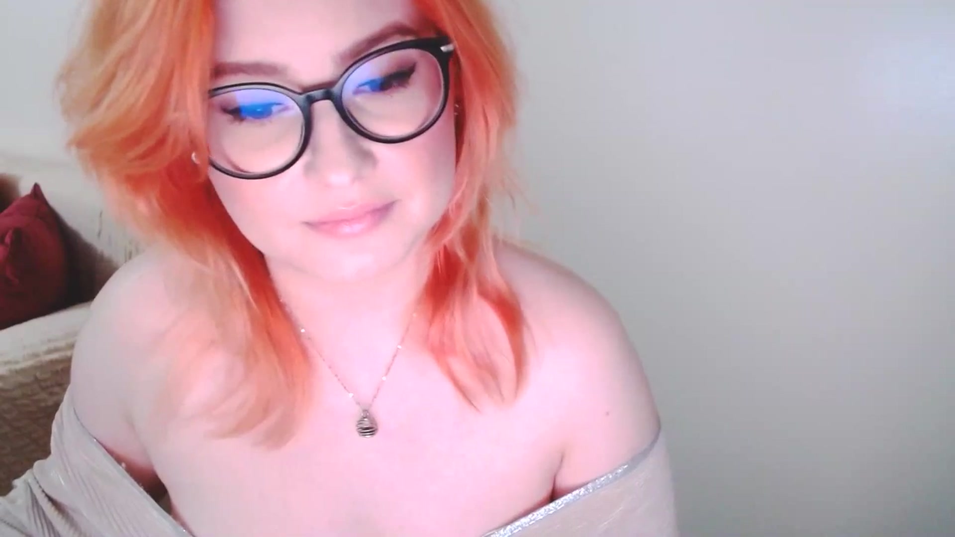 Gallery image thumbnail from EvaStar19's myfreecams stream on, 12/18/2024, 16:42 image 8 of 20