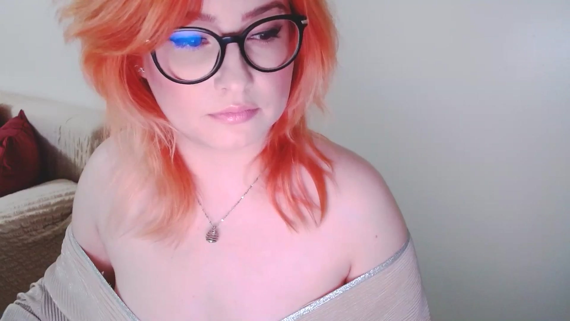 Gallery image thumbnail from EvaStar19's myfreecams stream on, 12/18/2024, 16:42 image 2 of 20