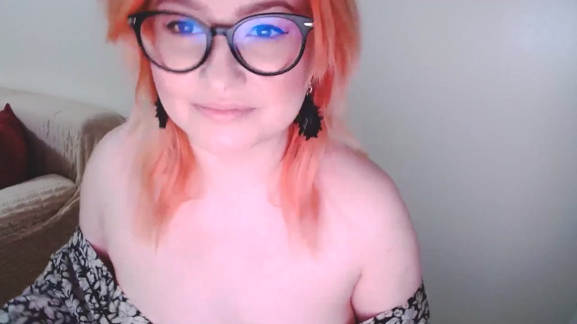 Gallery image thumbnail from EvaStar19's myfreecams stream on, 12/22/2024, 15:20 image 11 of 20