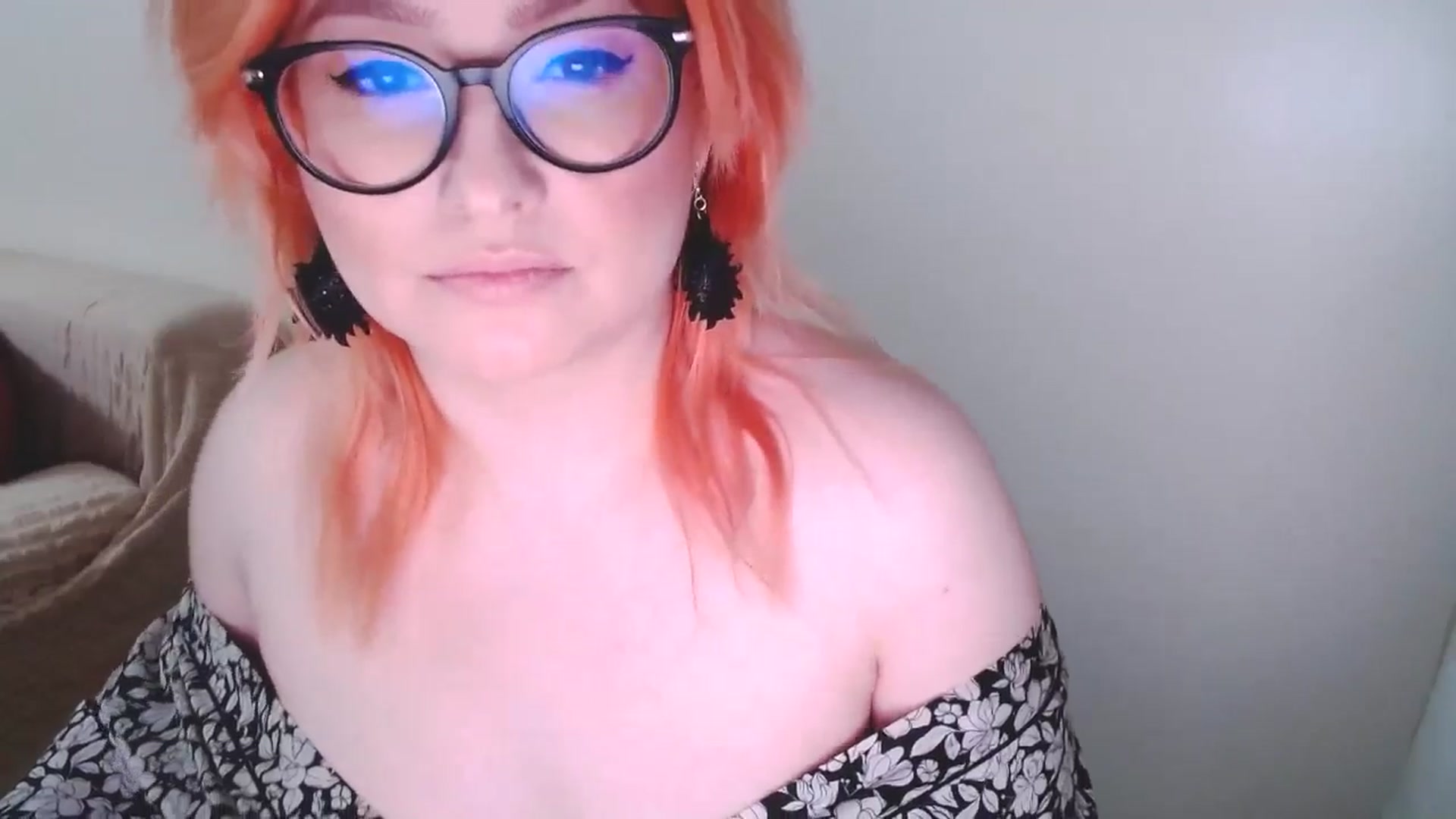Gallery image thumbnail from EvaStar19's myfreecams stream on, 12/22/2024, 15:20 image 3 of 20