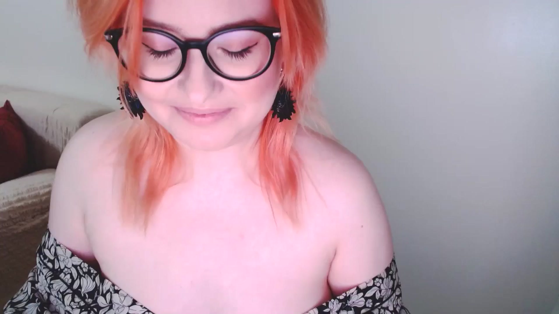 Gallery image thumbnail from EvaStar19's myfreecams stream on, 12/22/2024, 15:20 image 9 of 20