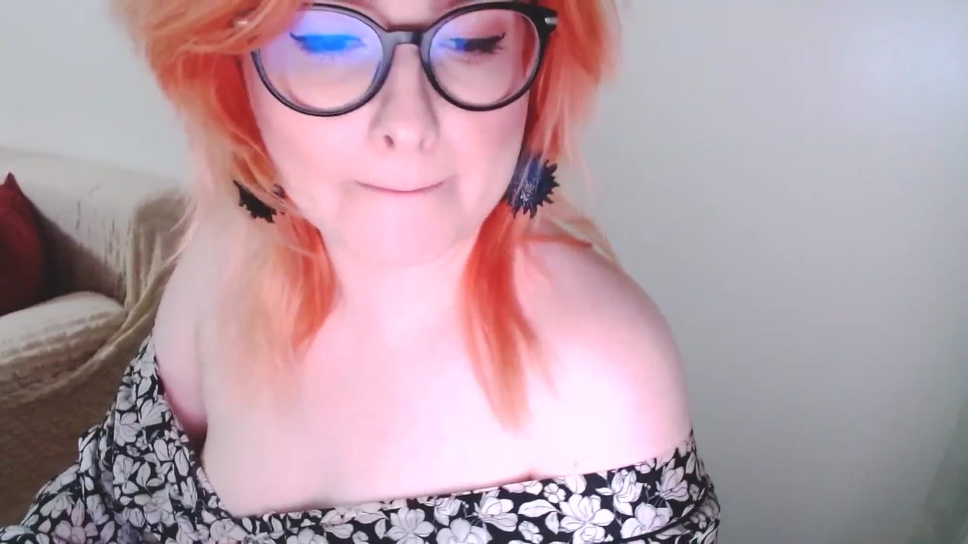 Gallery image thumbnail from EvaStar19's myfreecams stream on, 12/22/2024, 16:02 image 5 of 20