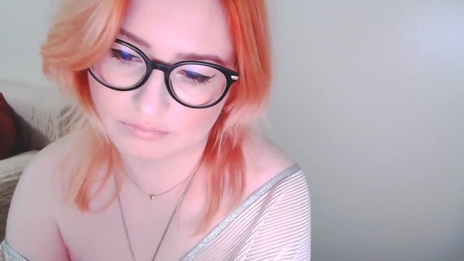 Gallery image thumbnail from EvaStar19's myfreecams stream on, 12/28/2024, 13:46 image 9 of 20