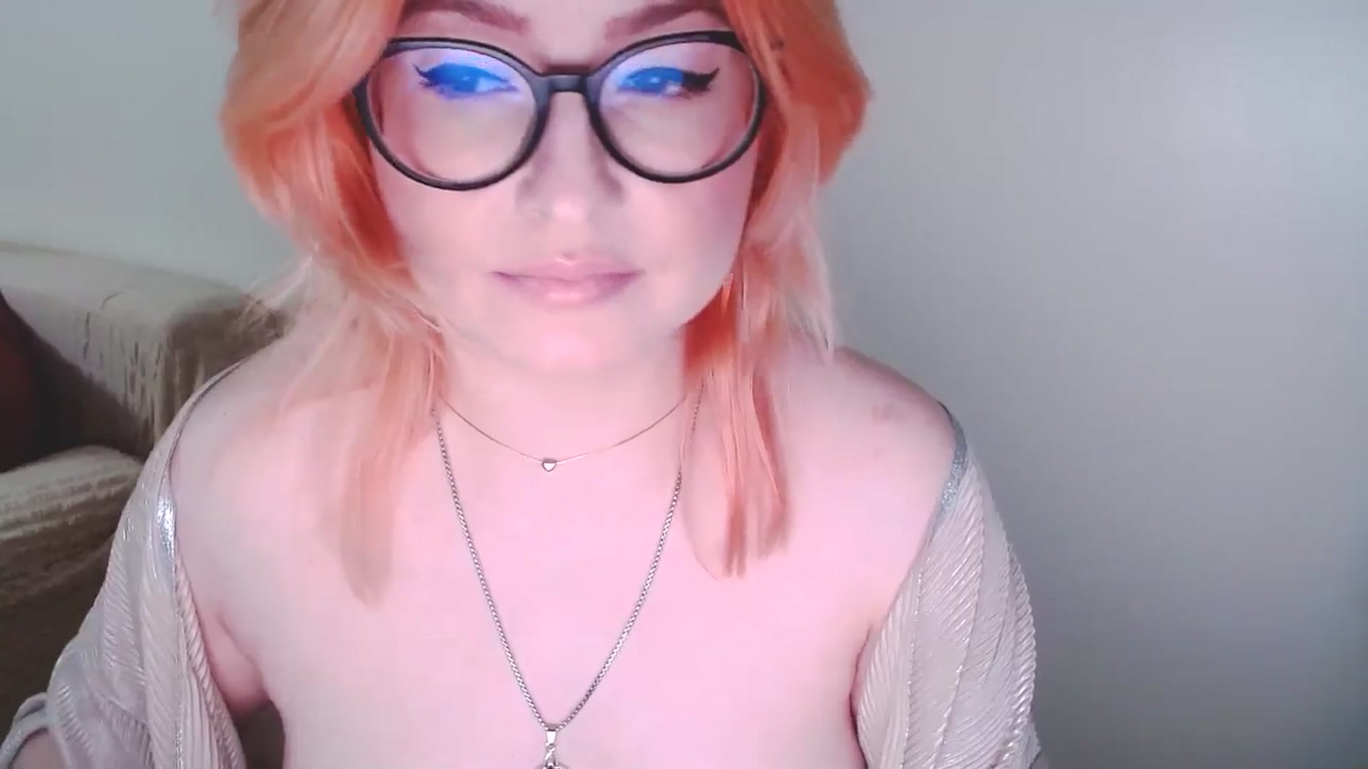 Gallery image thumbnail from EvaStar19's myfreecams stream on, 12/28/2024, 14:27 image 14 of 20