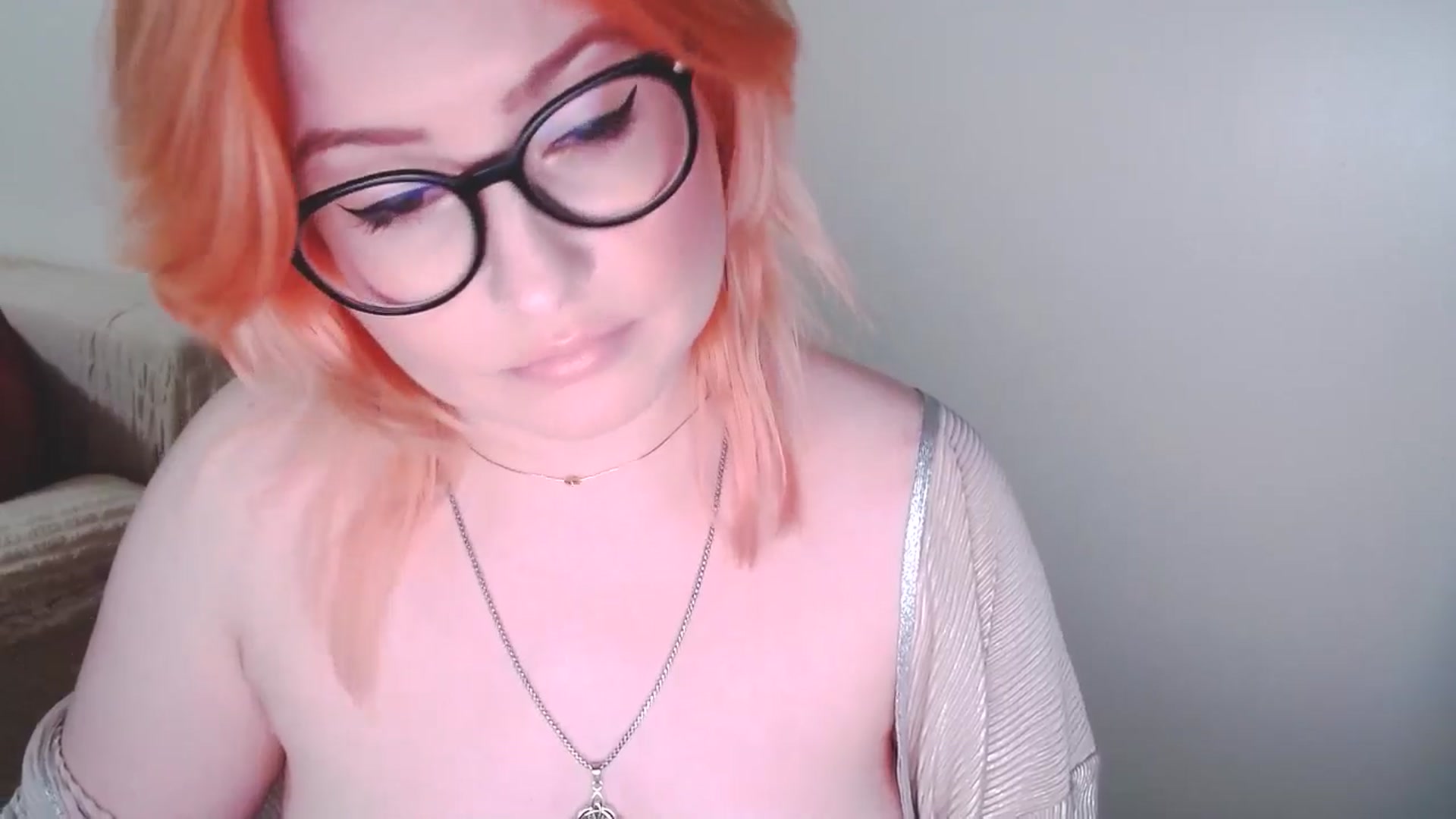 Gallery image thumbnail from EvaStar19's myfreecams stream on, 12/28/2024, 14:27 image 12 of 20