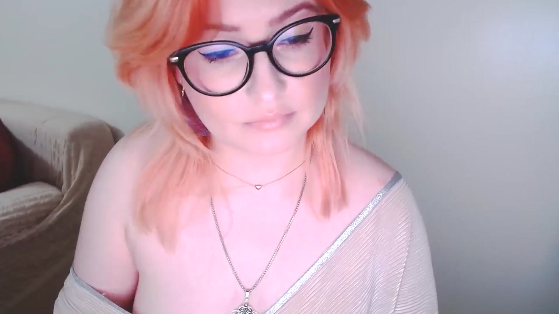 Gallery image thumbnail from EvaStar19's myfreecams stream on, 12/28/2024, 14:27 image 18 of 20
