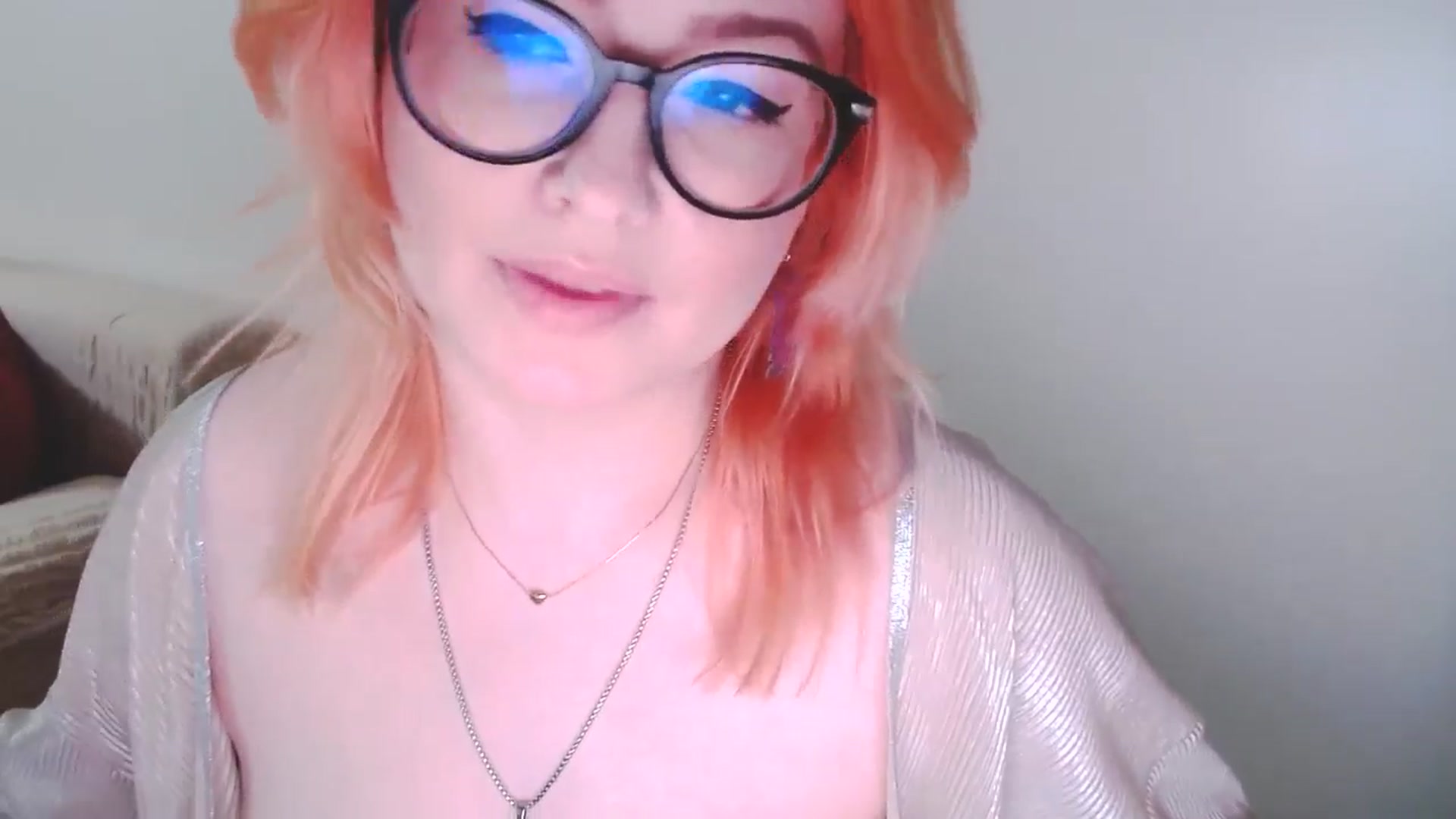 Gallery image thumbnail from EvaStar19's myfreecams stream on, 12/28/2024, 16:40 image 13 of 20