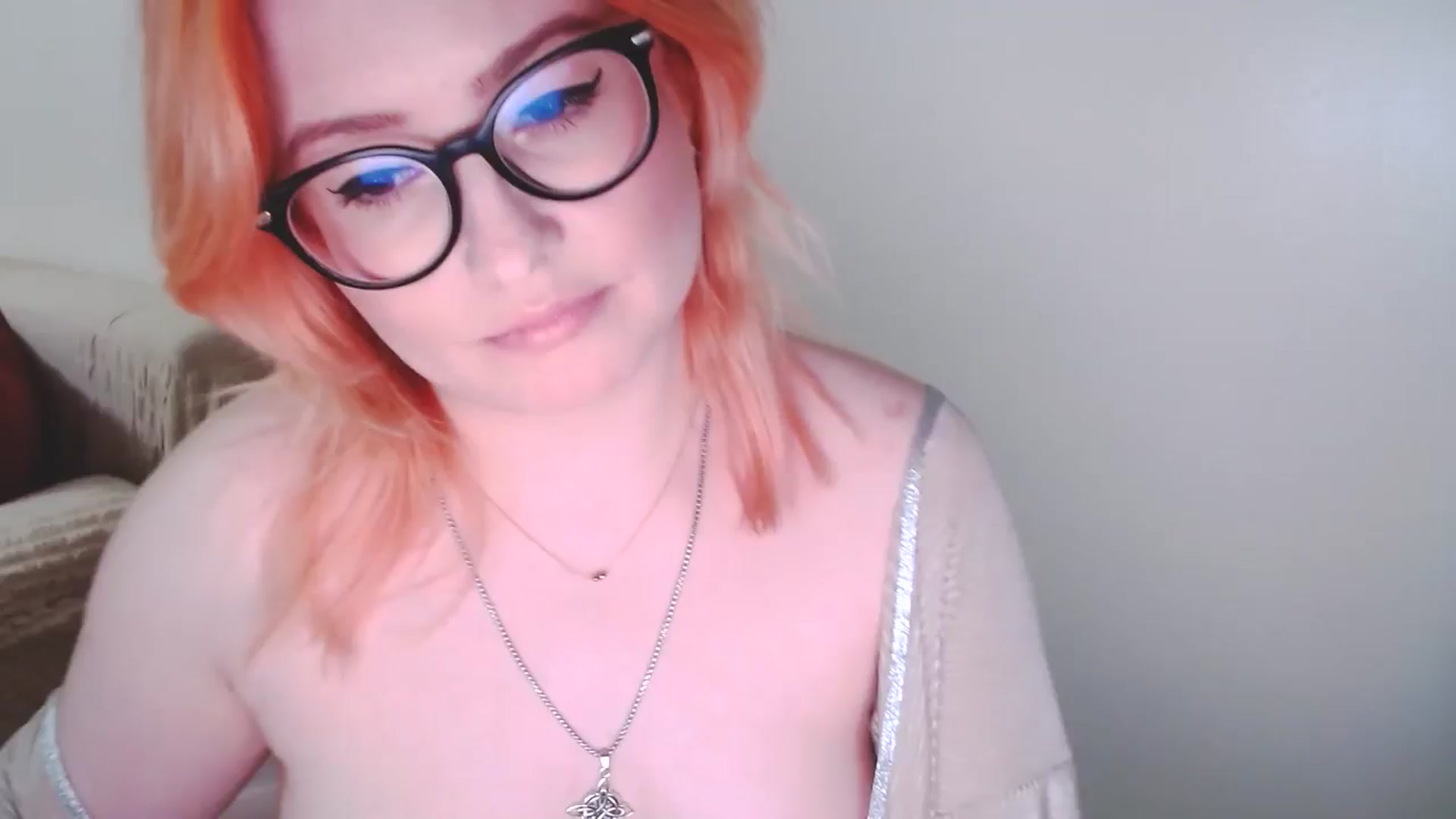 Gallery image thumbnail from EvaStar19's myfreecams stream on, 12/28/2024, 16:40 image 5 of 20