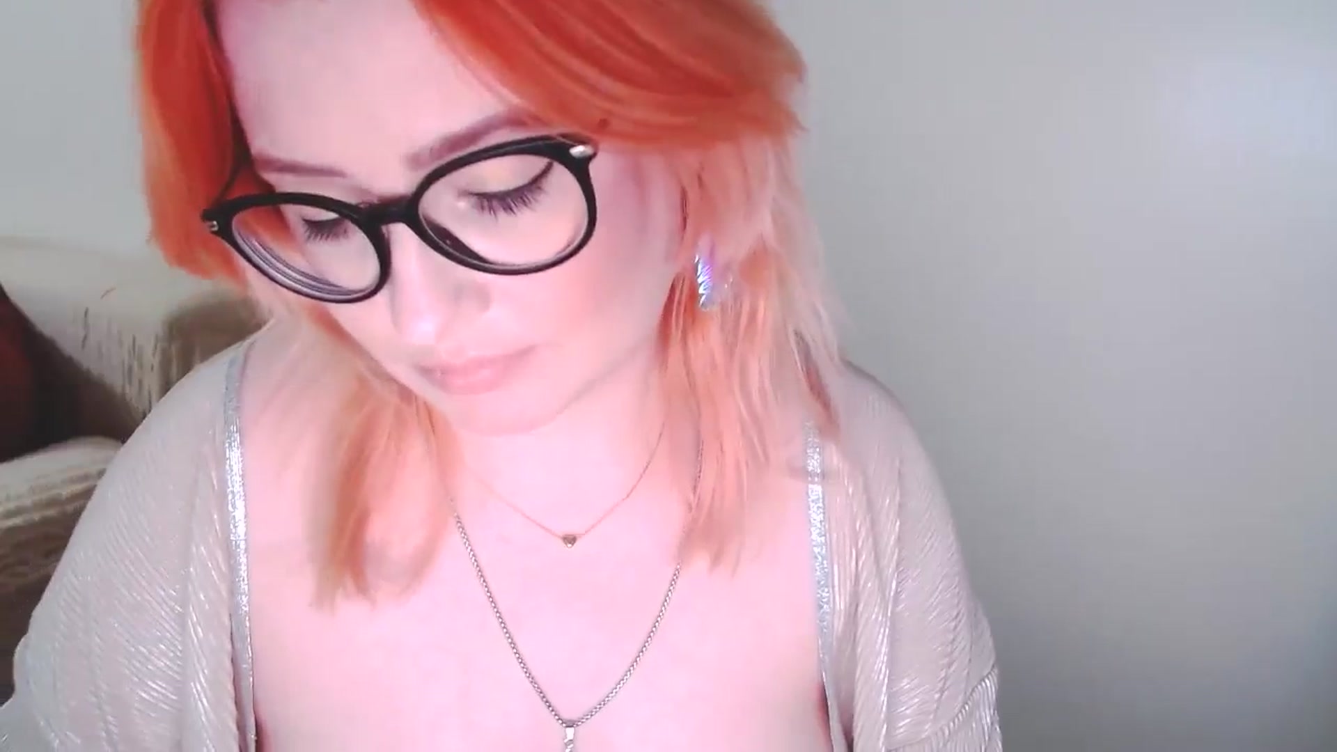 Gallery image thumbnail from EvaStar19's myfreecams stream on, 12/28/2024, 16:40 image 15 of 20