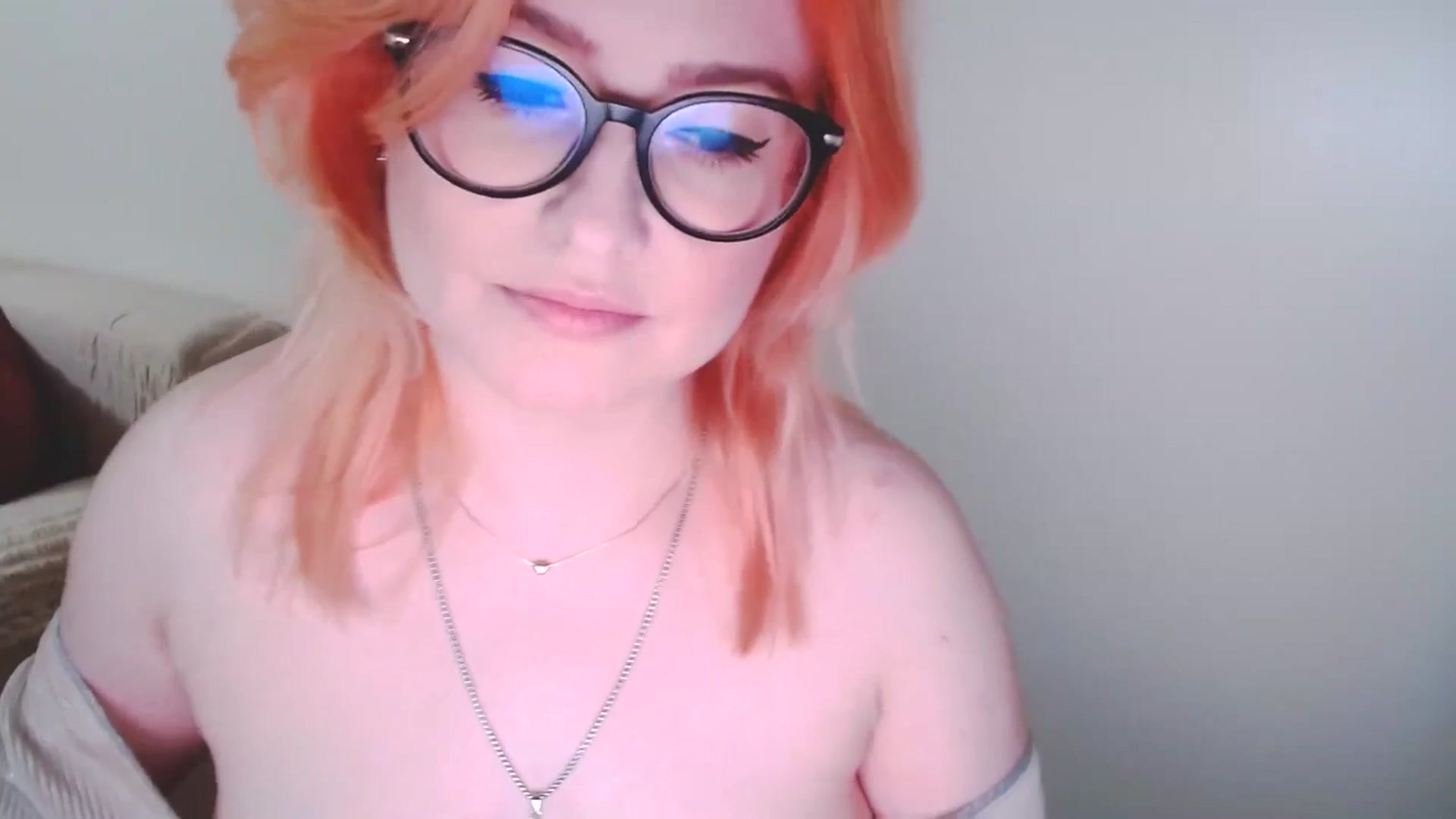 Gallery image thumbnail from EvaStar19's myfreecams stream on, 12/28/2024, 17:22 image 5 of 20