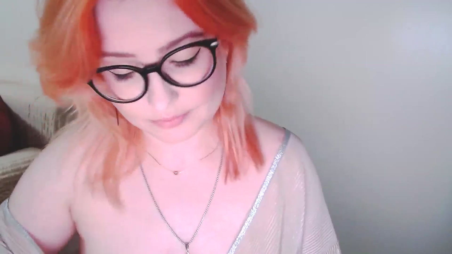 Gallery image thumbnail from EvaStar19's myfreecams stream on, 12/28/2024, 17:22 image 8 of 20