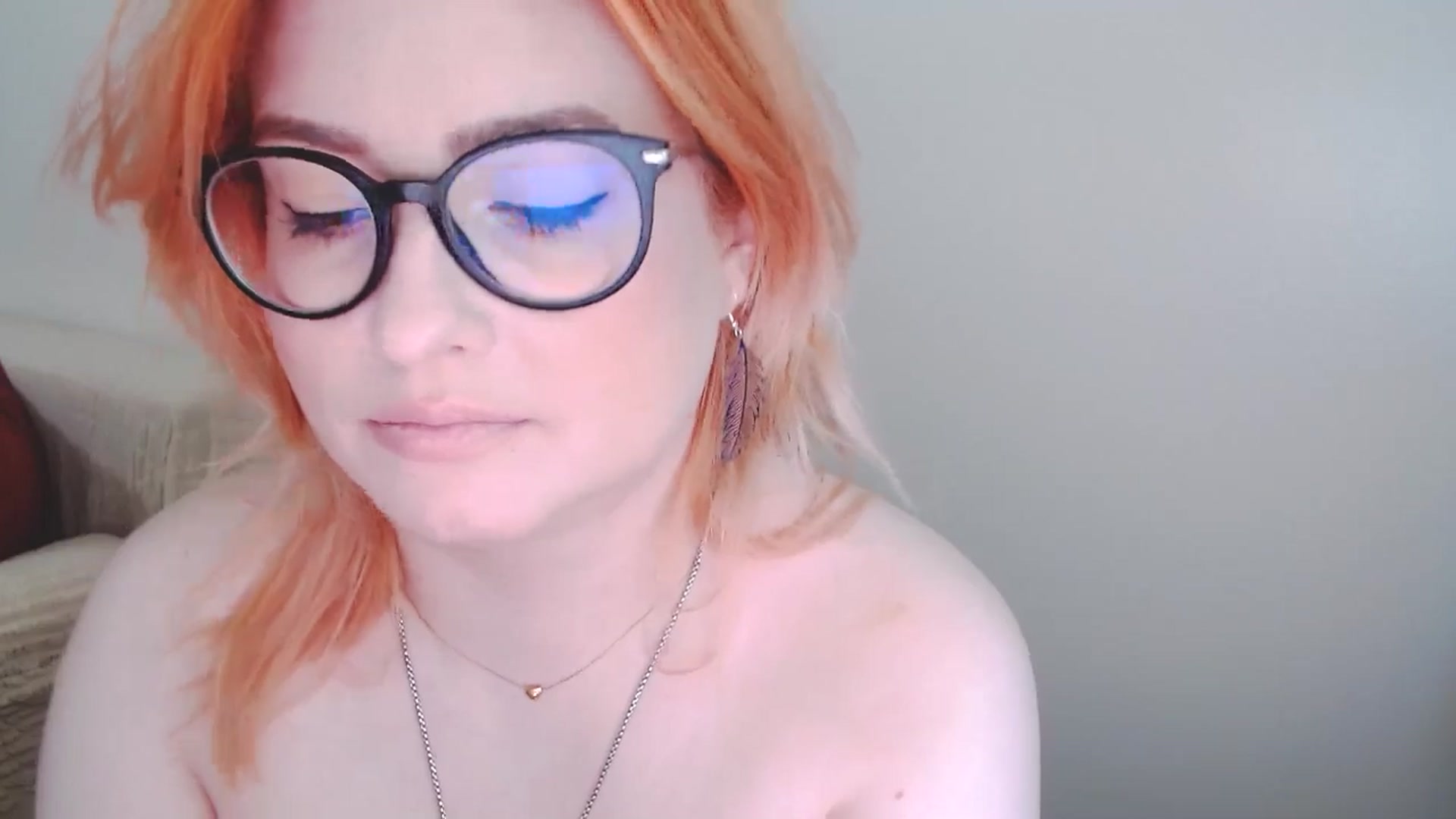 Gallery image thumbnail from EvaStar19's myfreecams stream on, 12/30/2024, 13:02 image 8 of 20