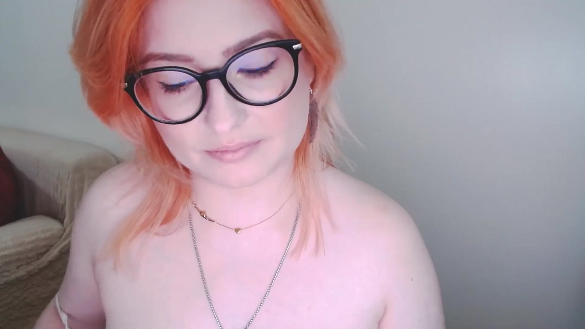 Gallery image thumbnail from EvaStar19's myfreecams stream on, 12/30/2024, 13:45 image 12 of 20